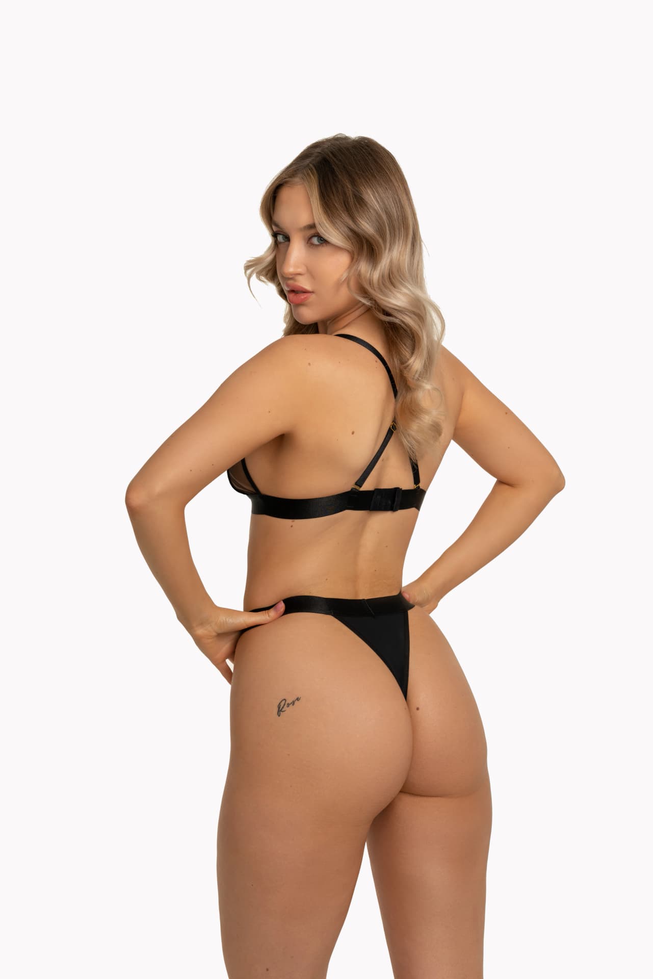 

Komplet Maura Set Czarny (Rozmiar L/XL)