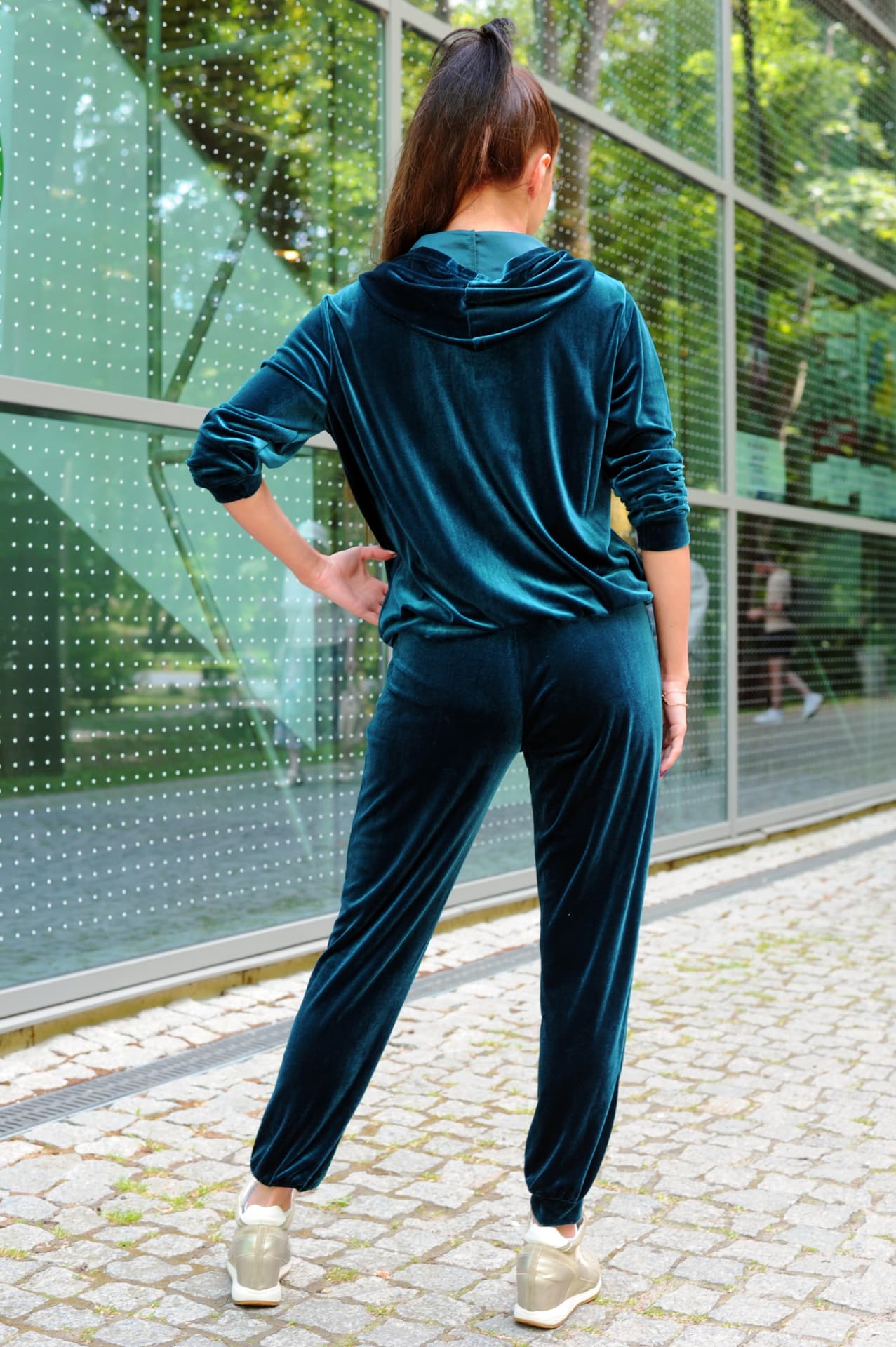 

Klindey Turquoise/Turkusowy welurowy komplet dresowy z rozpinaną bluzą Merribel rozmiar - S