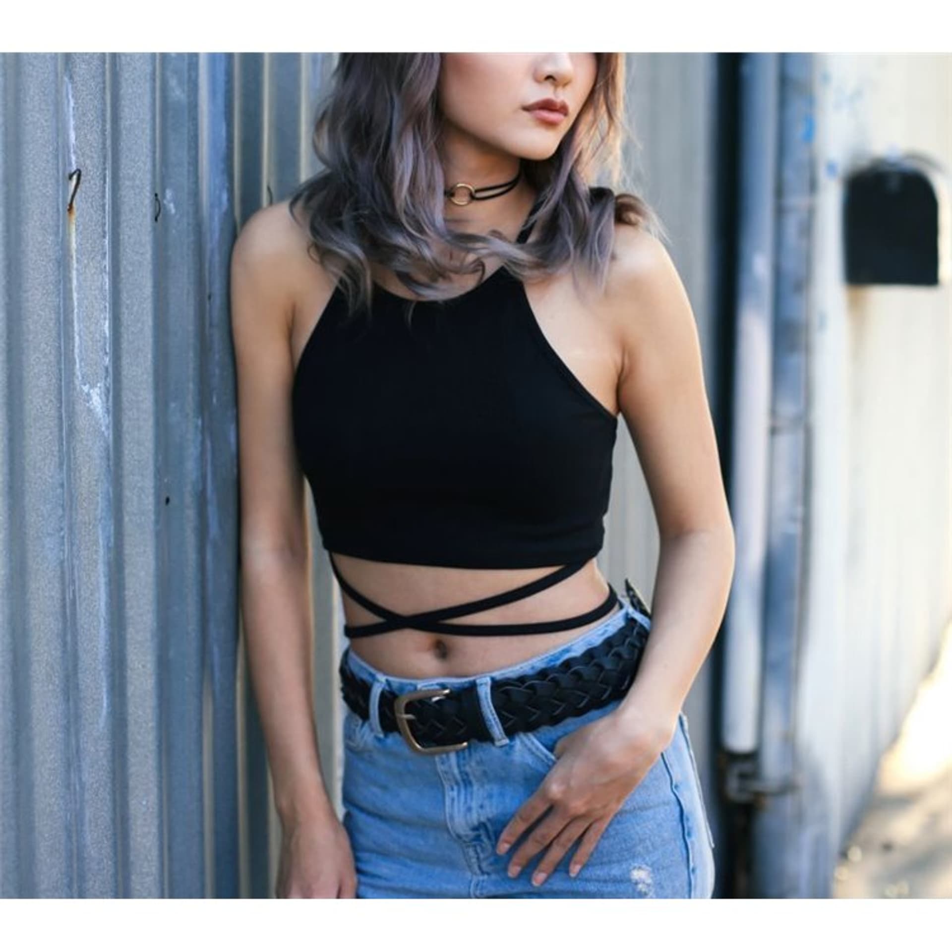 

NASZYJNIK CHOKER RZEMYK ZŁOTE KÓŁECZKO BRĄZOWY
