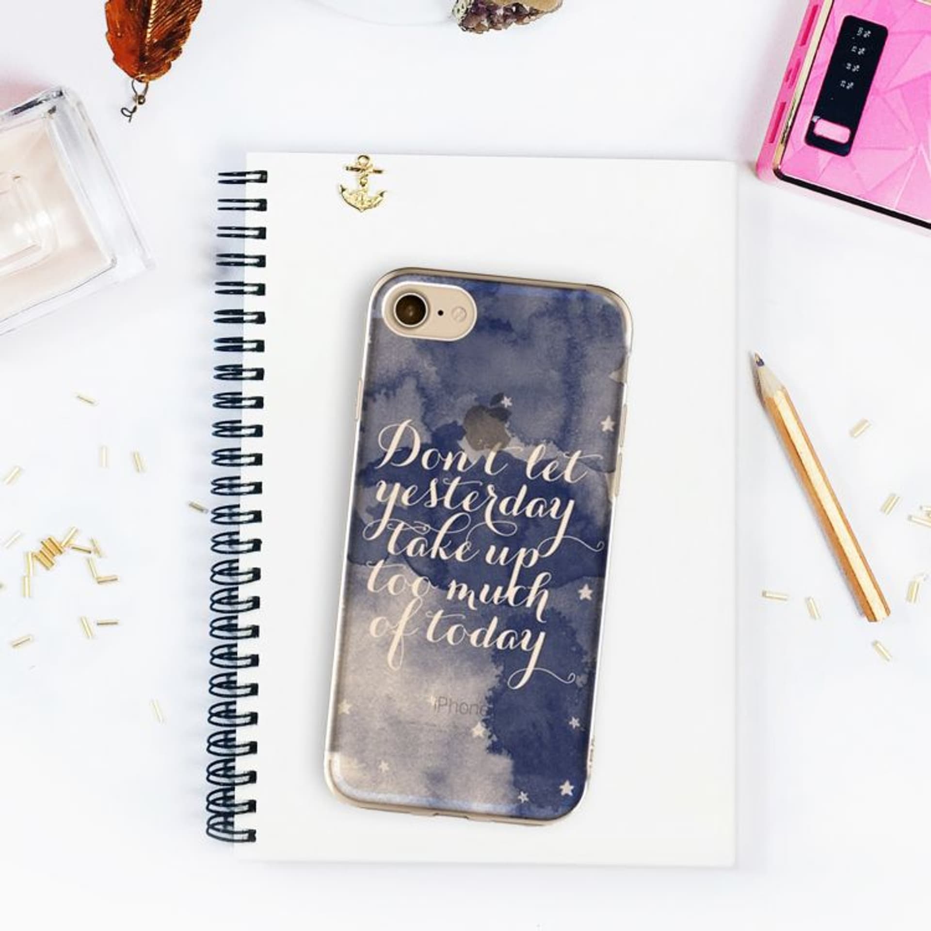 

ETUI NA TELEFON IPHONE 5/5S - DON'T LET YESTERDAY ETUI16WZ3
