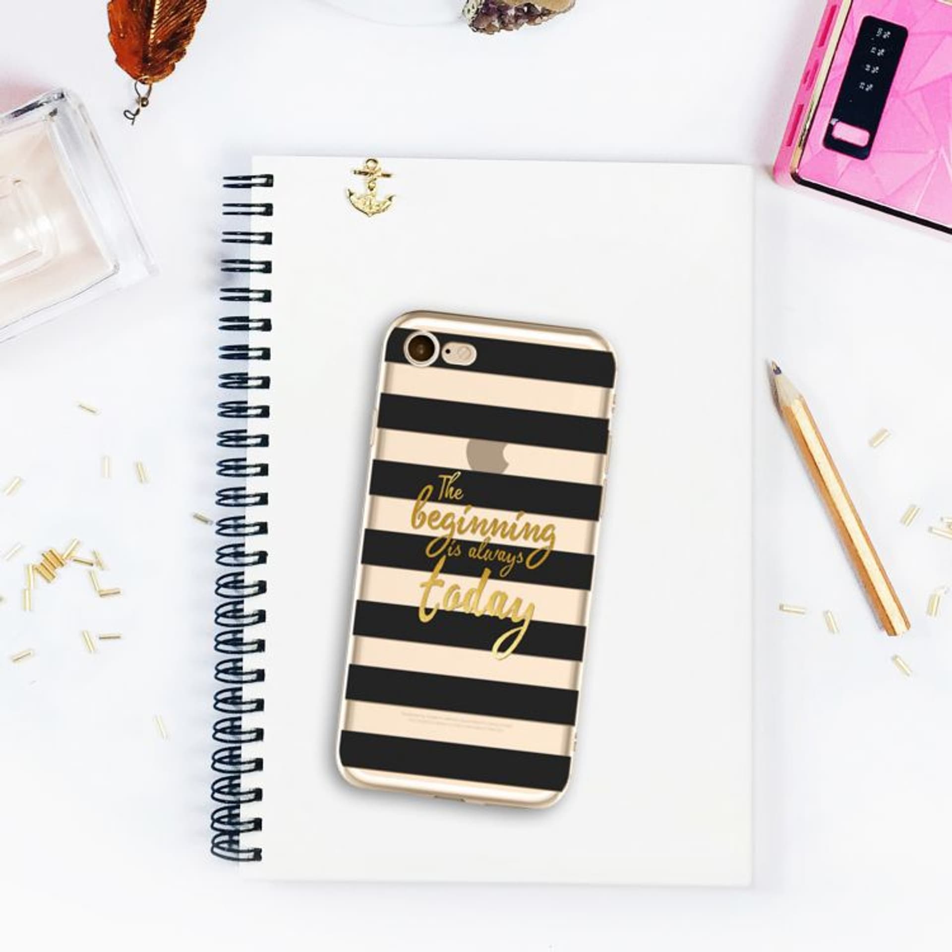 

ETUI NA TELEFON IPHONE 5/5S - THE BEGINNING IS ALWAYS TODAY ETUI16WZ9
