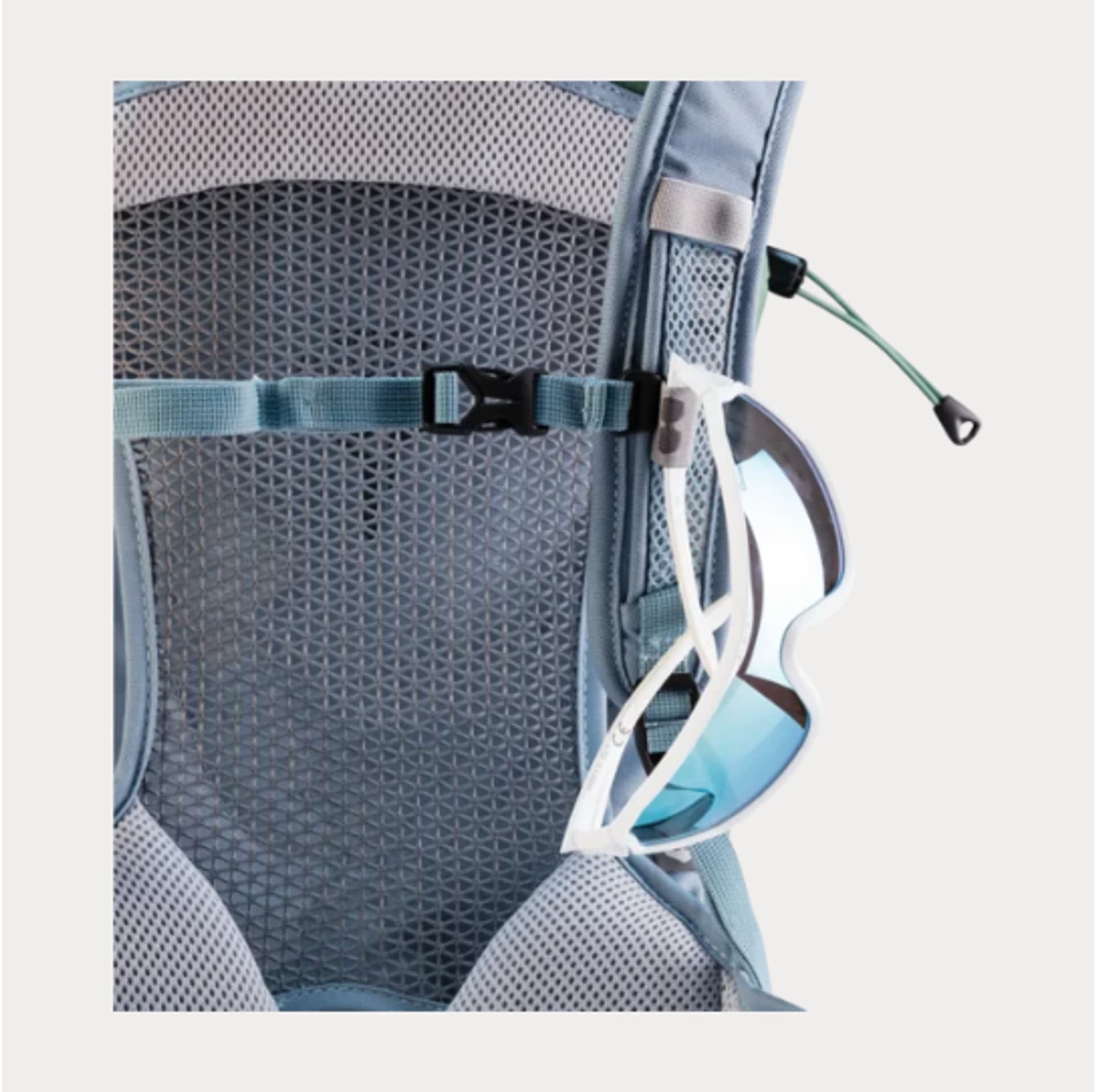 

Plecak turystyczny Damski Deuter AC Lite 14 SL - aloe / dusk