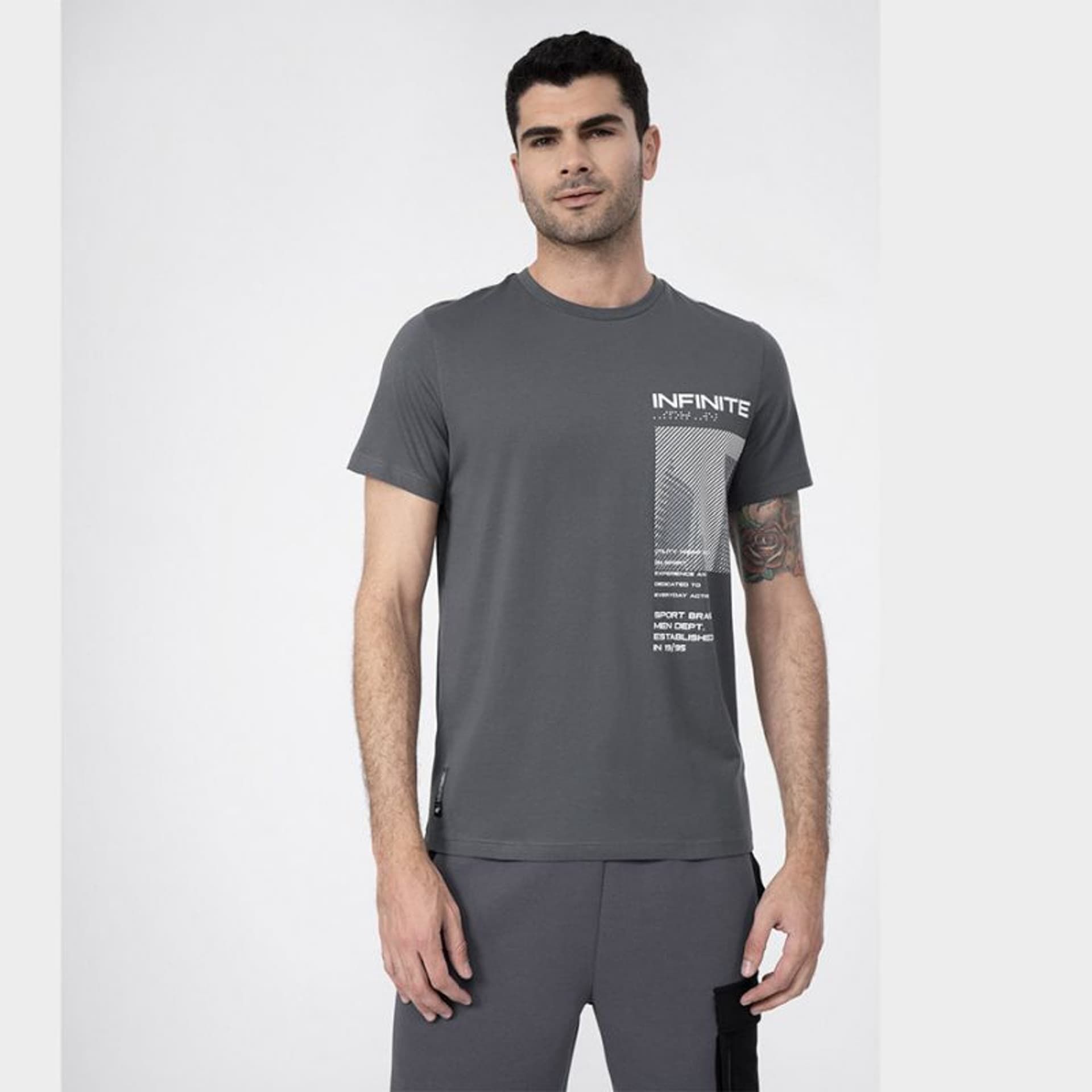 

Koszulka 4F M 4FSS23TTSHM306 (kolor Szary/Srebrny, rozmiar S)