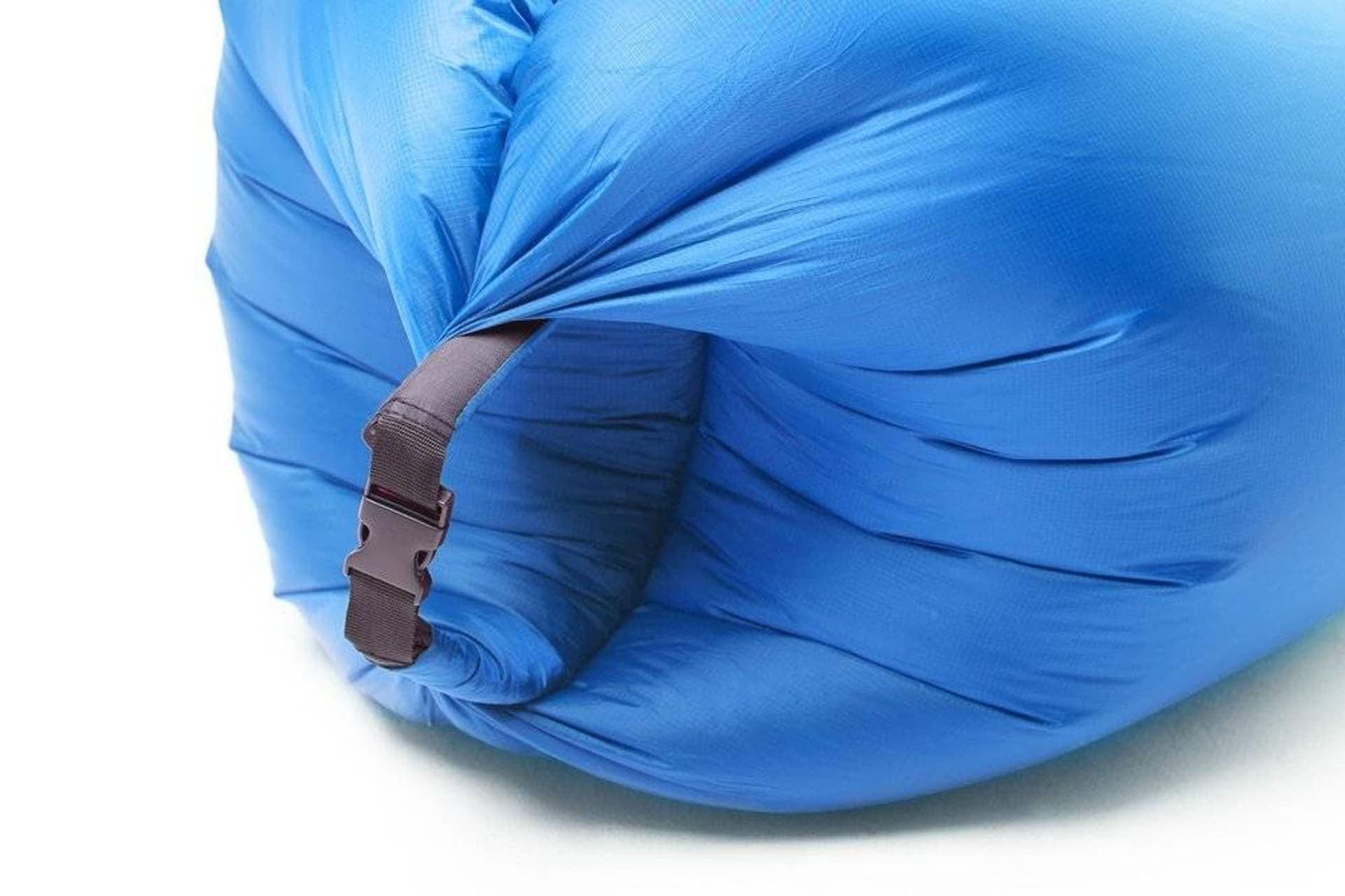 

Dmuchana Sofa / Leżak na Plażę niebieski