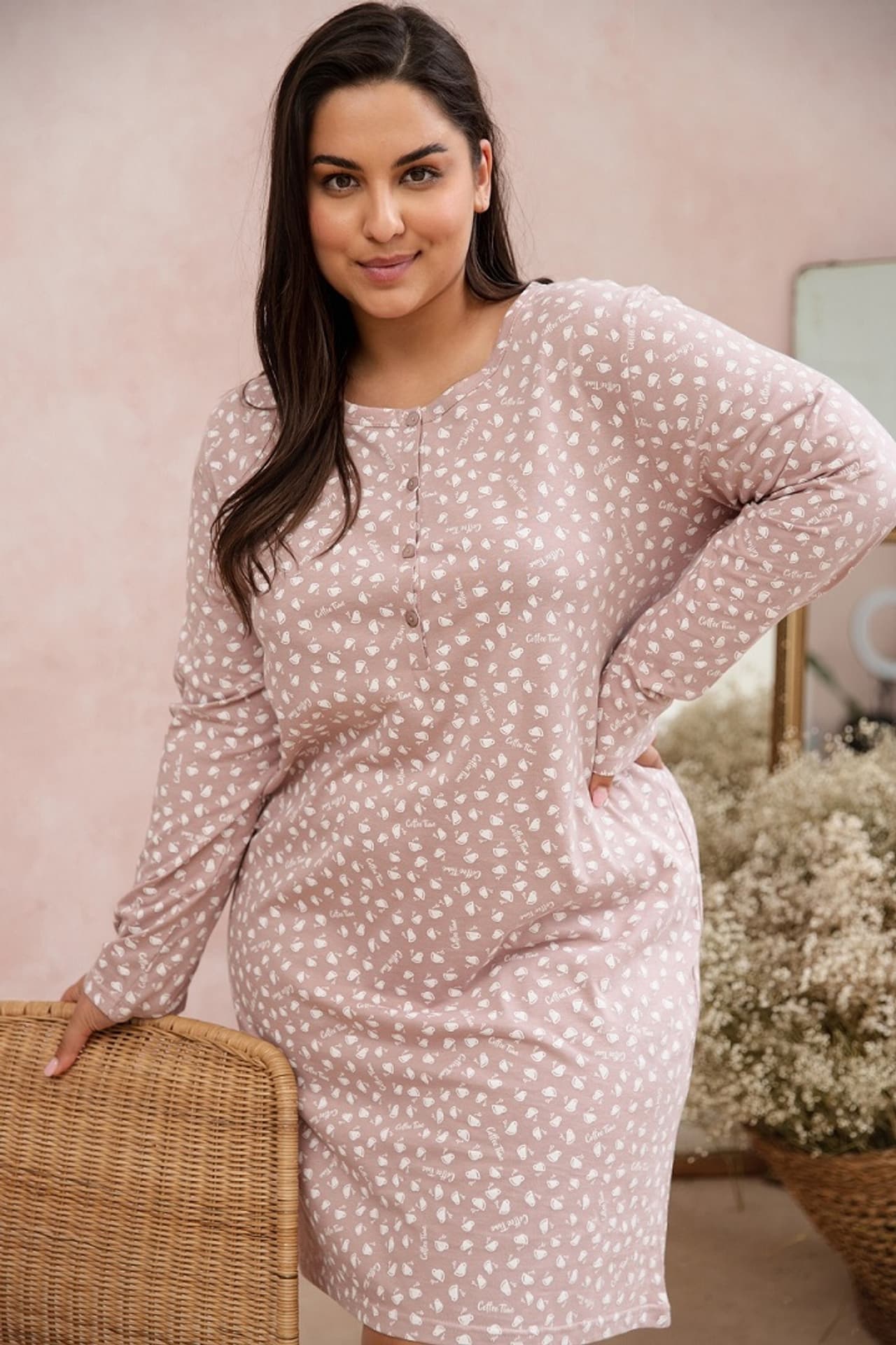 

KOSZULA TARO 3007 GABRIELLE AW24 XXL- (kolor moka, rozmiar 3XL)