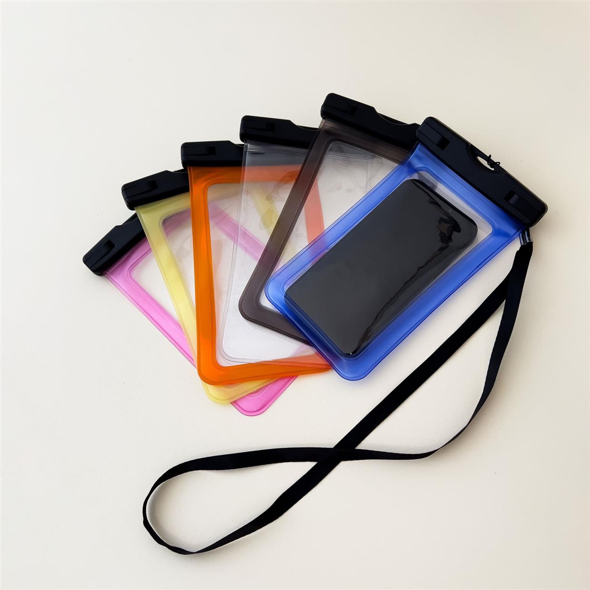 

Wodoodporne etui torebka na telefon 6,7'' na basen pomarańczowy