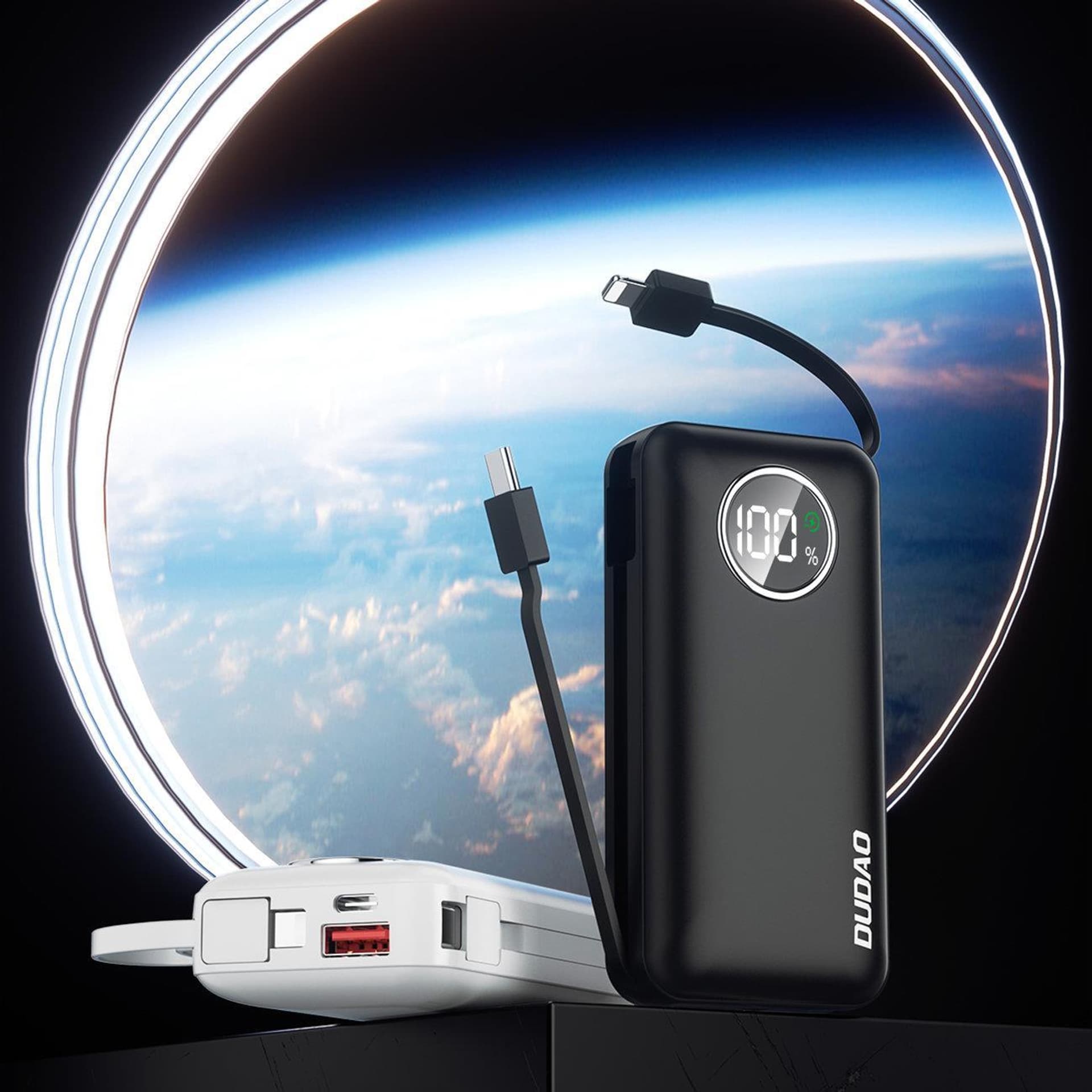

Dudao powerbank 10000mAh USB-A / USB-C 22.5W z wbudowanym kablem Lightning oraz USB-C biały (K15sW)