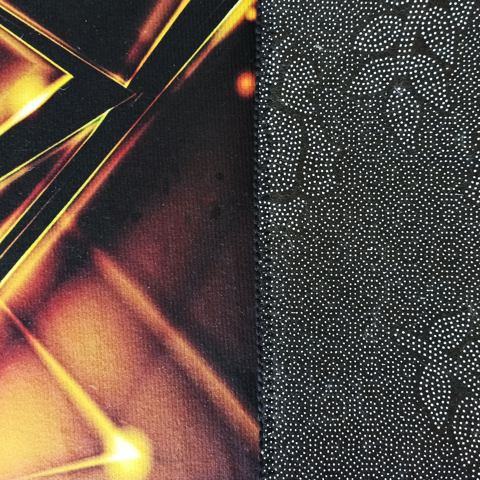 

Dywan BLACK and GOLD N 14 czarny 60 x 100 cm