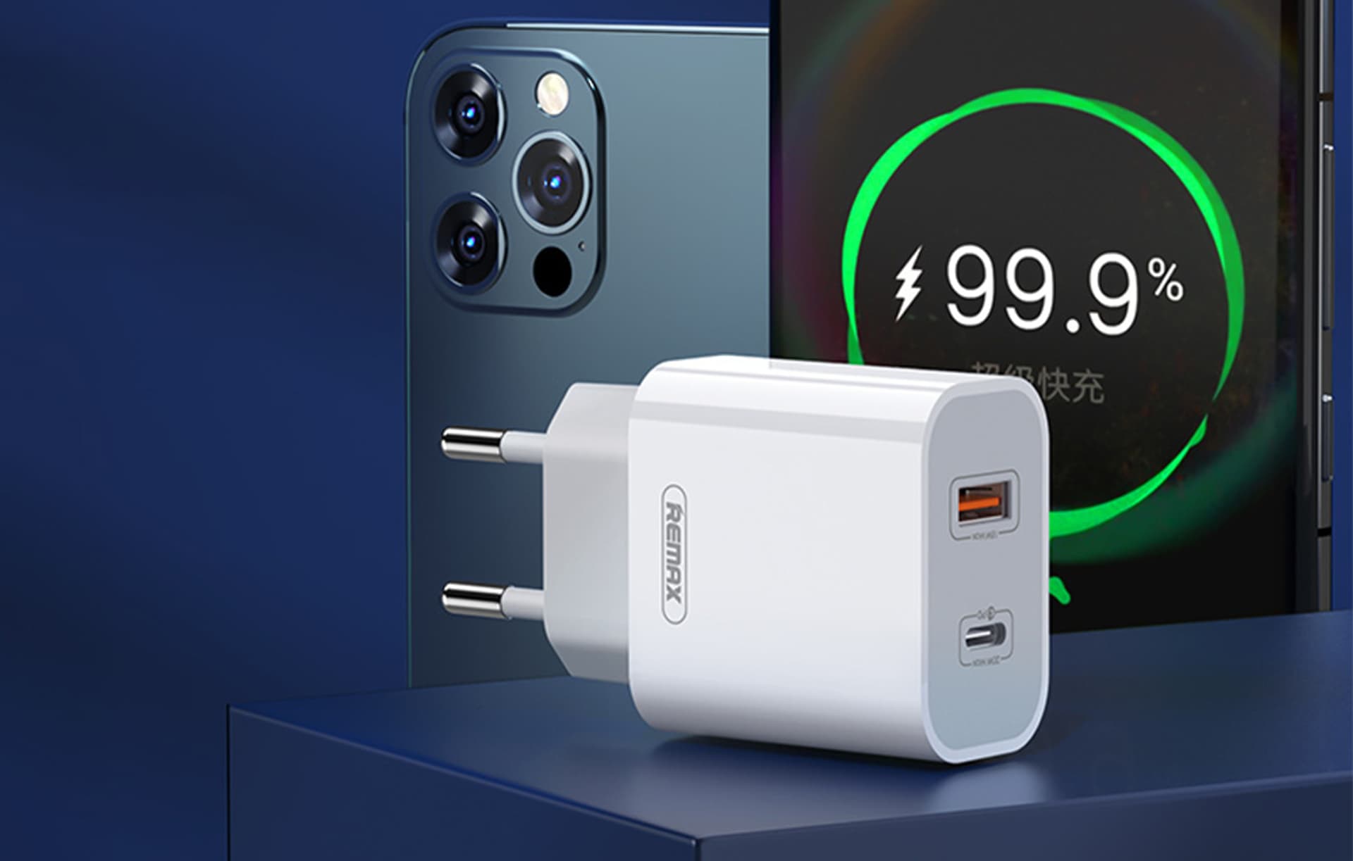 

Ładowarka sieciowa Remax, RP-U68, USB-C, USB, 20W (biała)