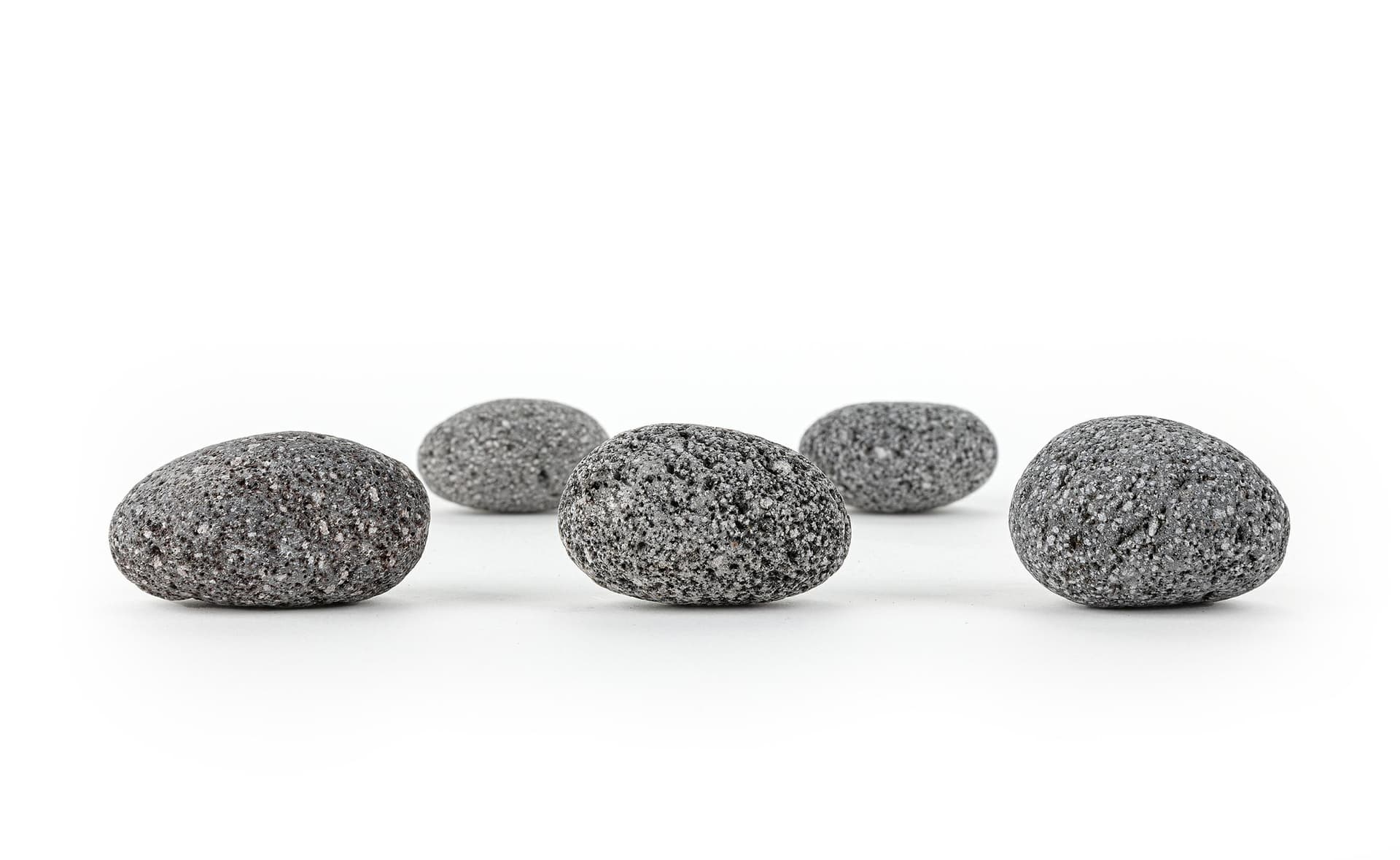

Lawa czarna otoczaki pebbles 2-3cm 1 kg