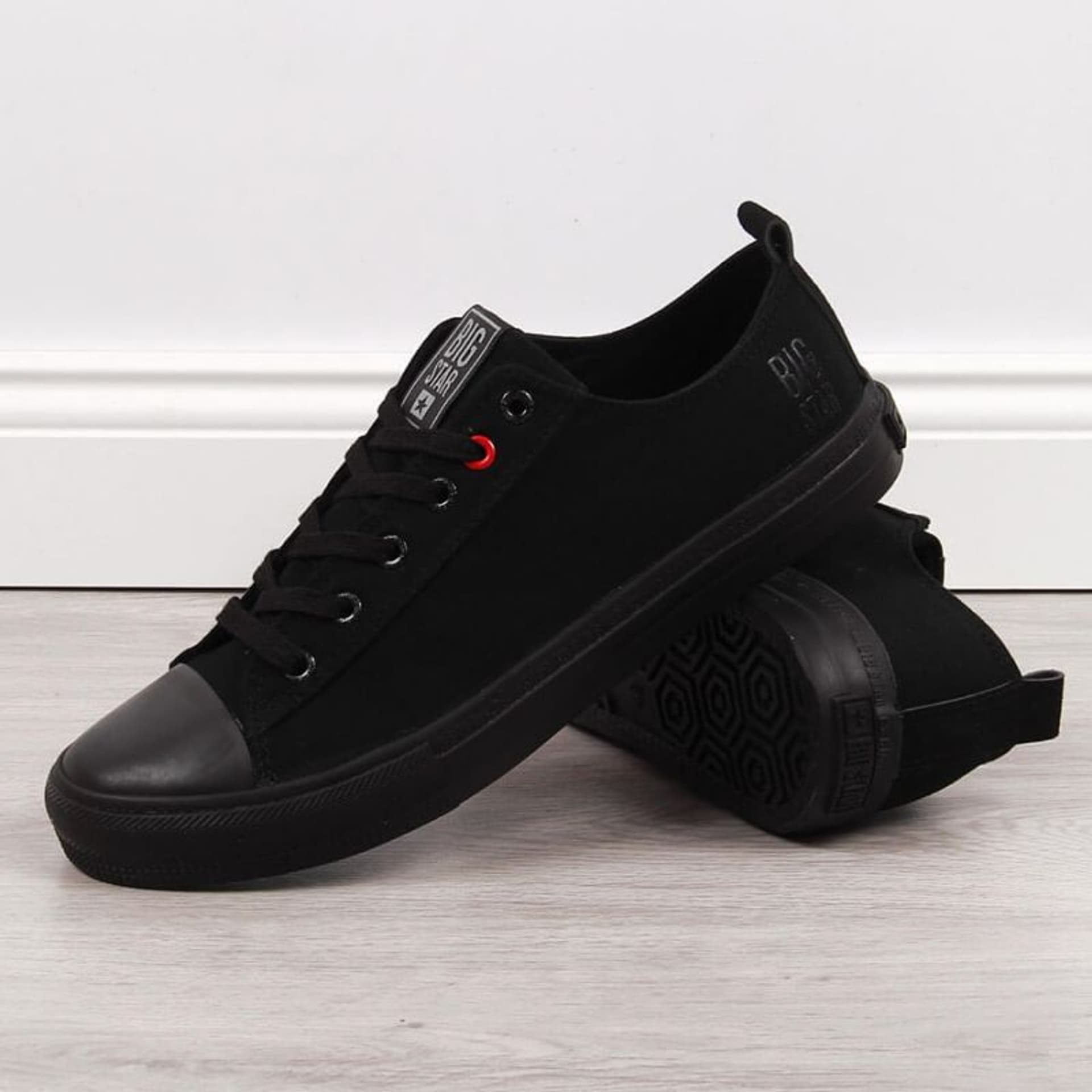 

Trampki niskie Big Star M JJ174003 (kolor Czarny, rozmiar 41)