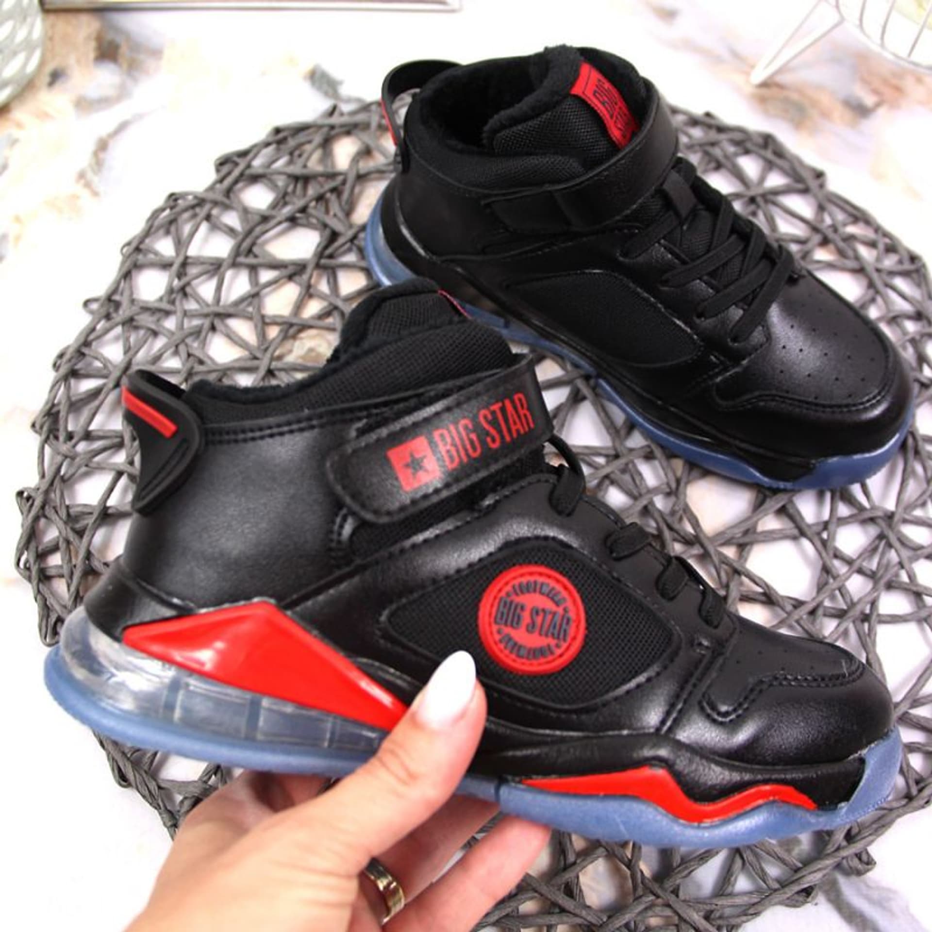 

Buty zimowe Big Star Jr KK374 (kolor Czarny, rozmiar 33)
