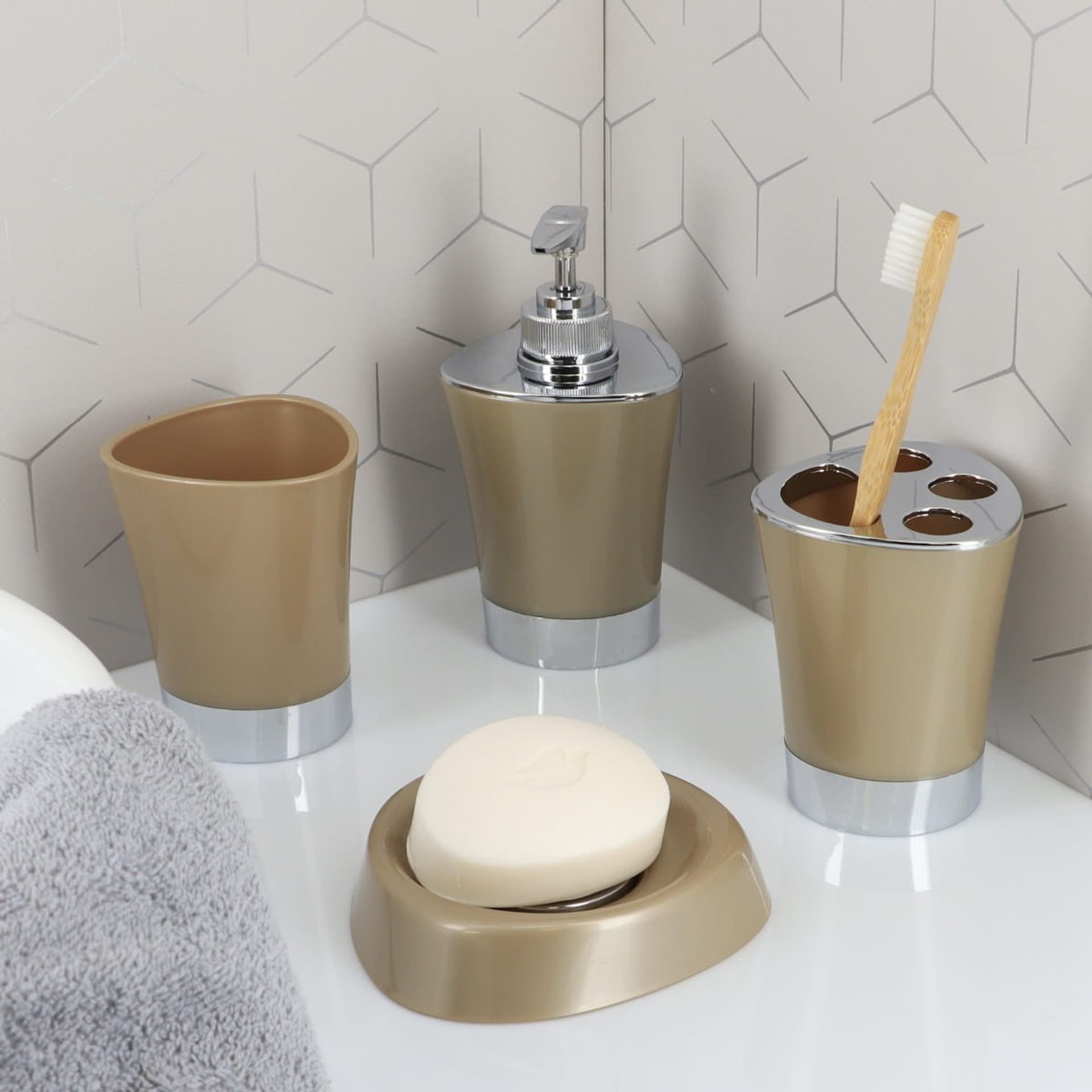

Dozownik na mydło Cuesta Taupe 280 ml
