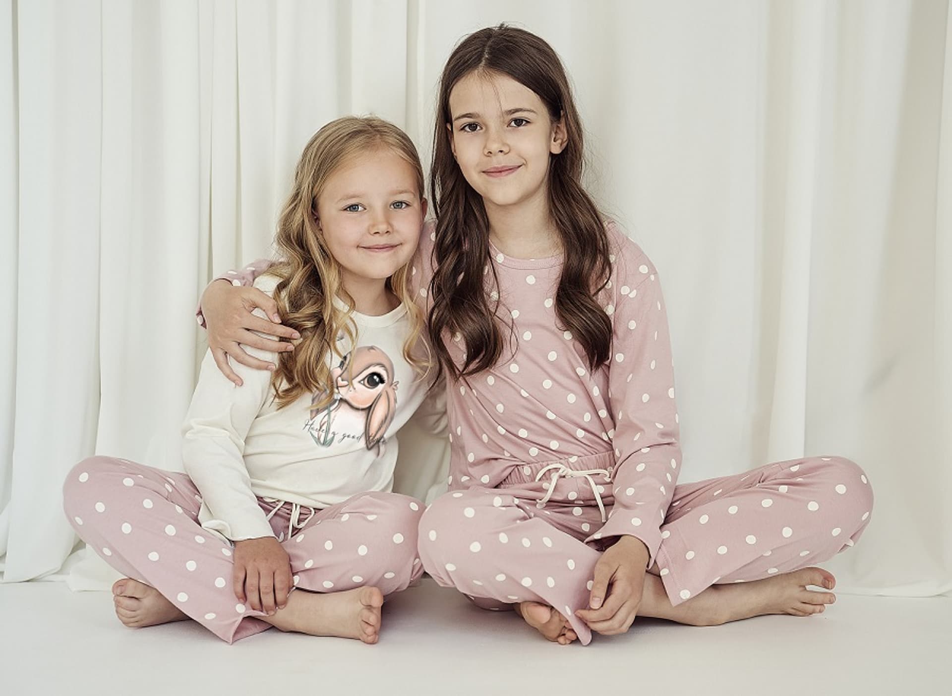 

PIŻAMA TARO 3039 BUNNY AW24 (kolor ecri, rozmiar 140)