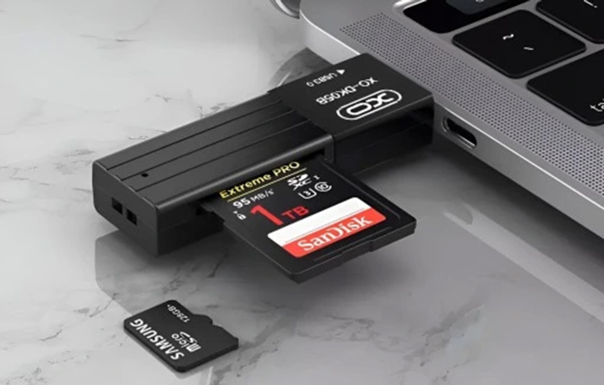 

Czytnik kart pamięci 2W1 USB 3.0 XO DK05B (czarny)