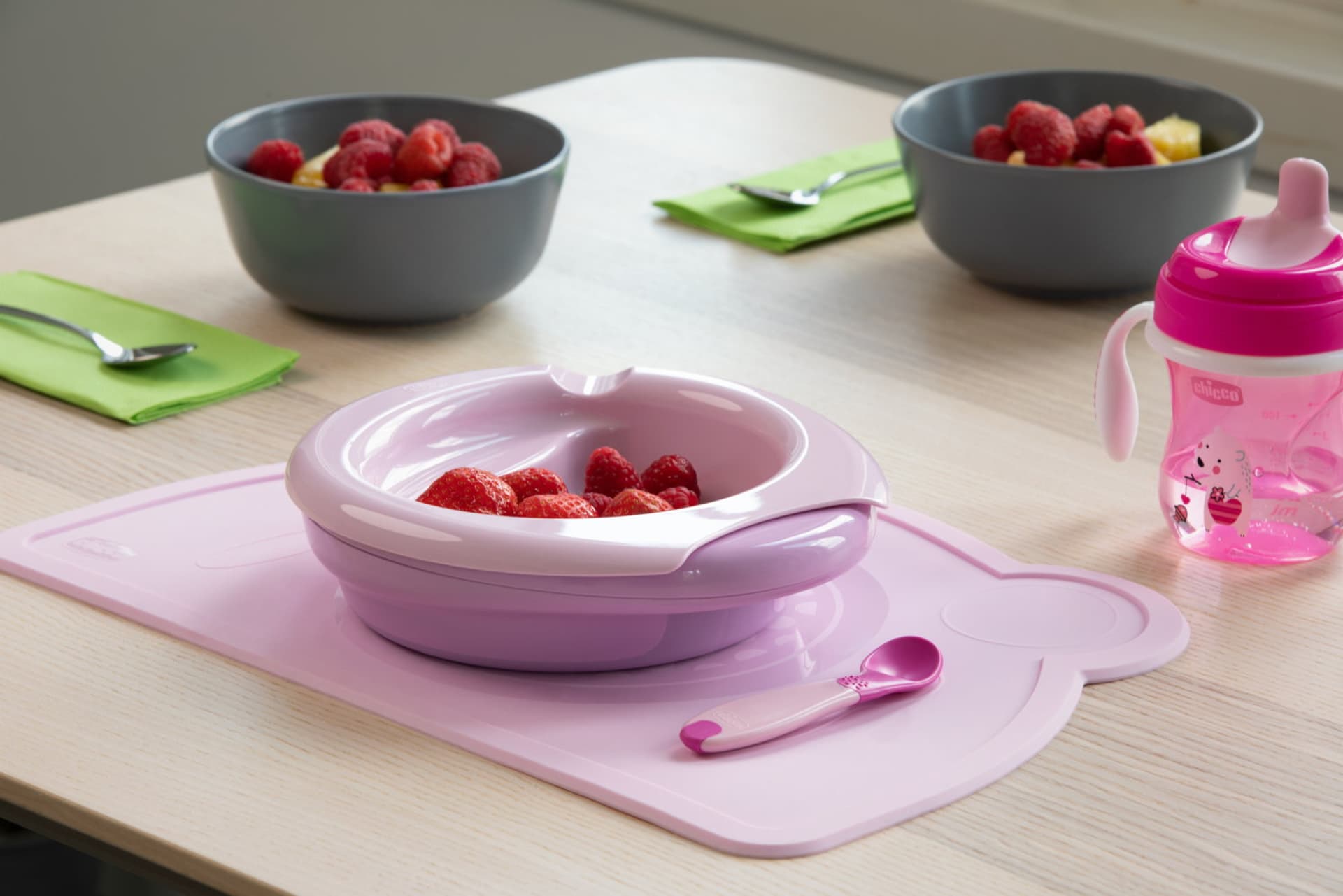 

Chicco Podgrzewany talerz 6m+-różowy do karmienia, trzy kolory