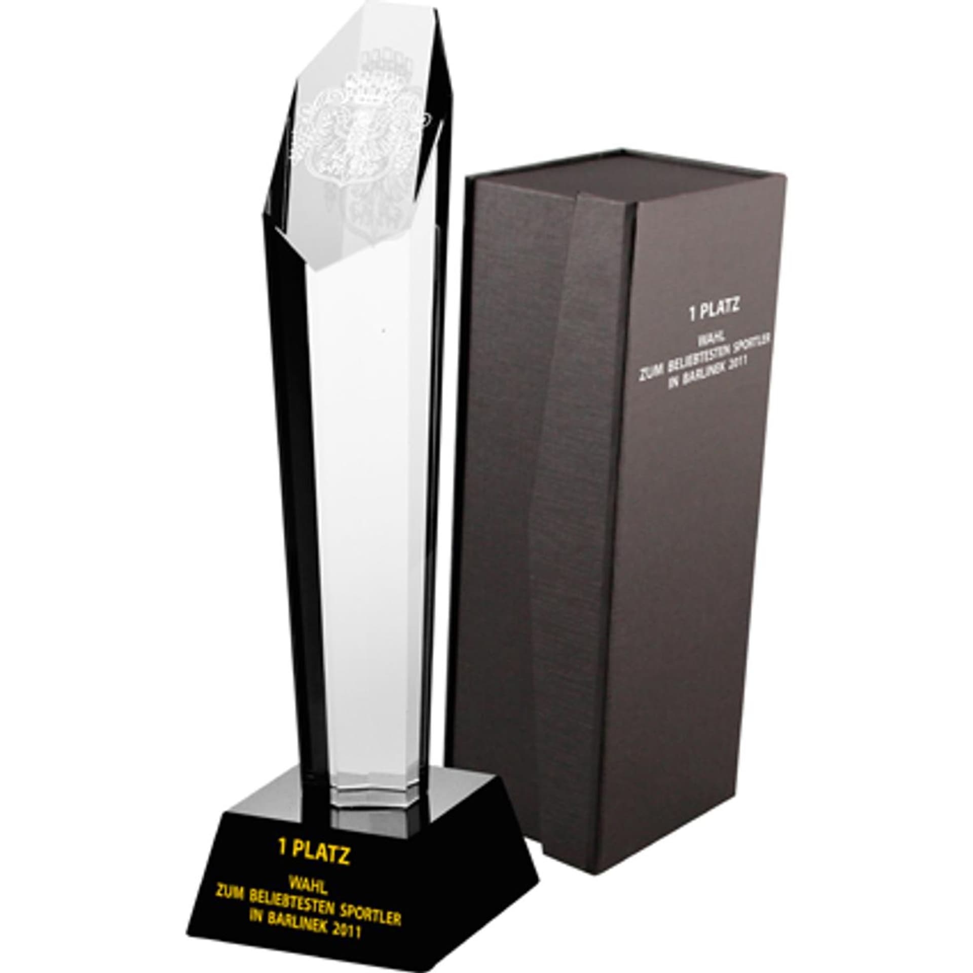 

Trofeum szklane grawerowane z etui + wypełnienie farbą