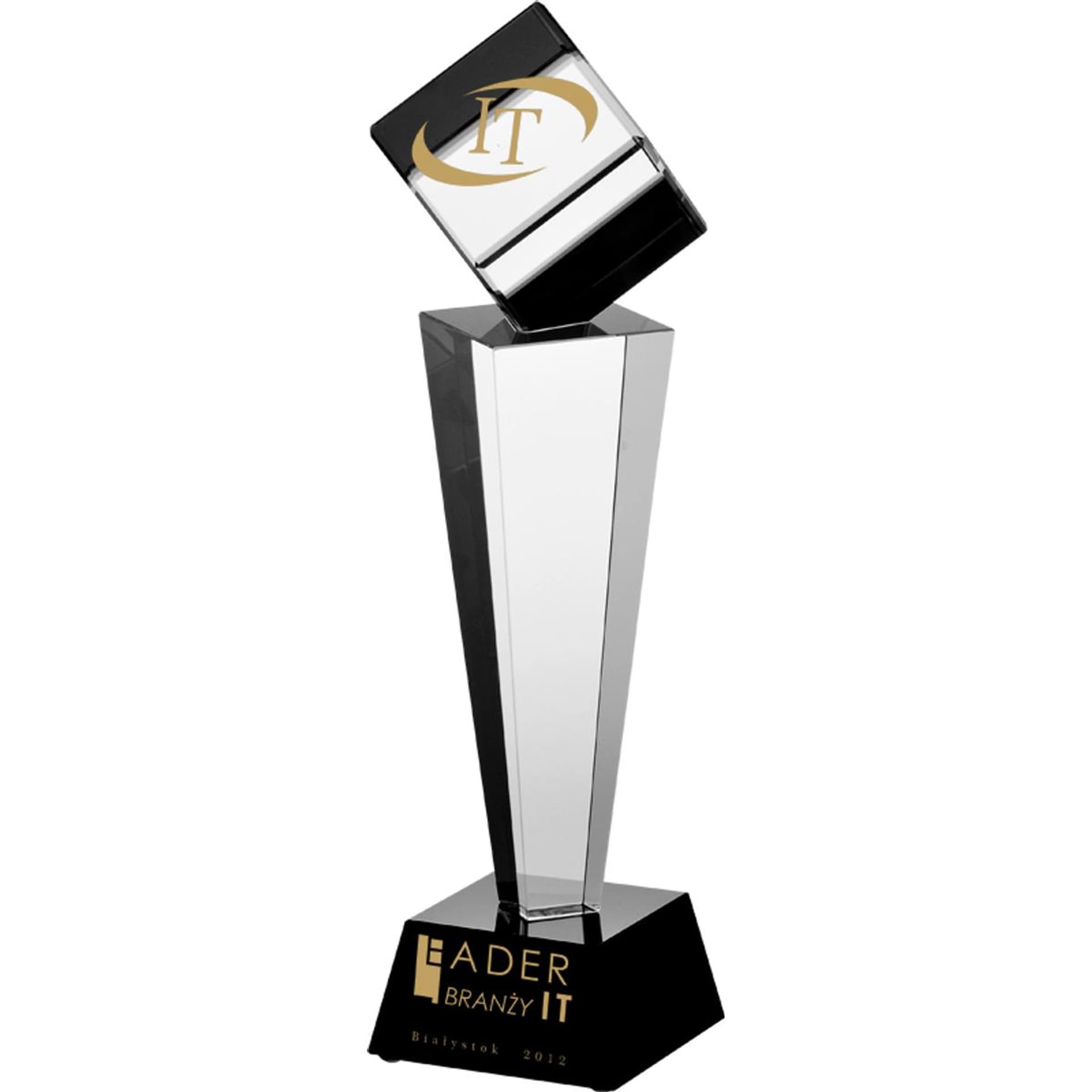 

Trofeum szklane grawerowane z etui + wypełnienie farbą