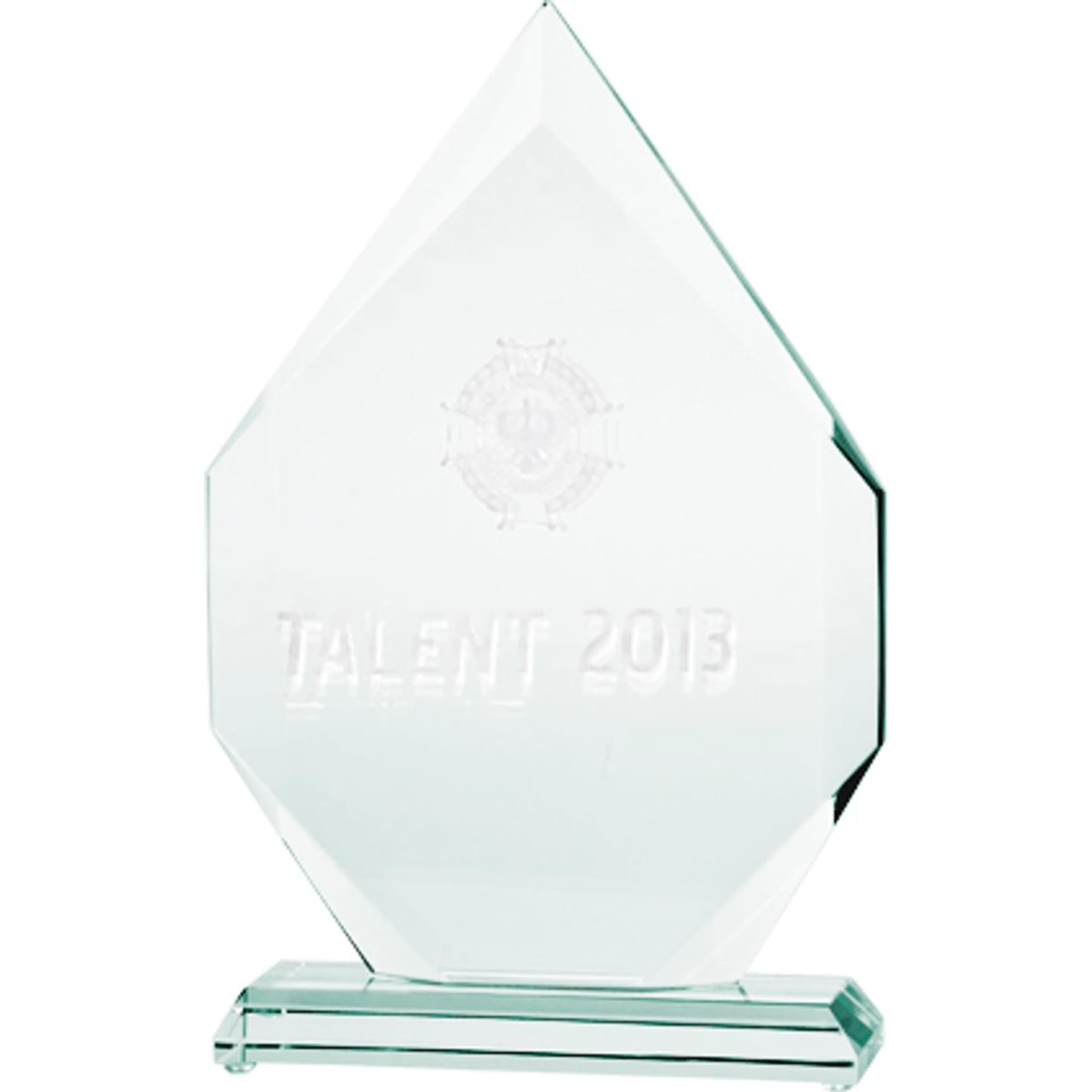 

Trofeum szklane grawerowane 3D z etui