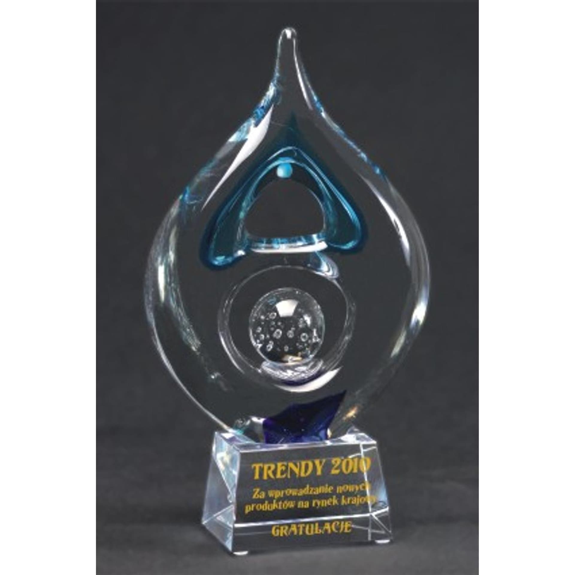 

Trofeum szklane grawerowane +wypełnianie farbą