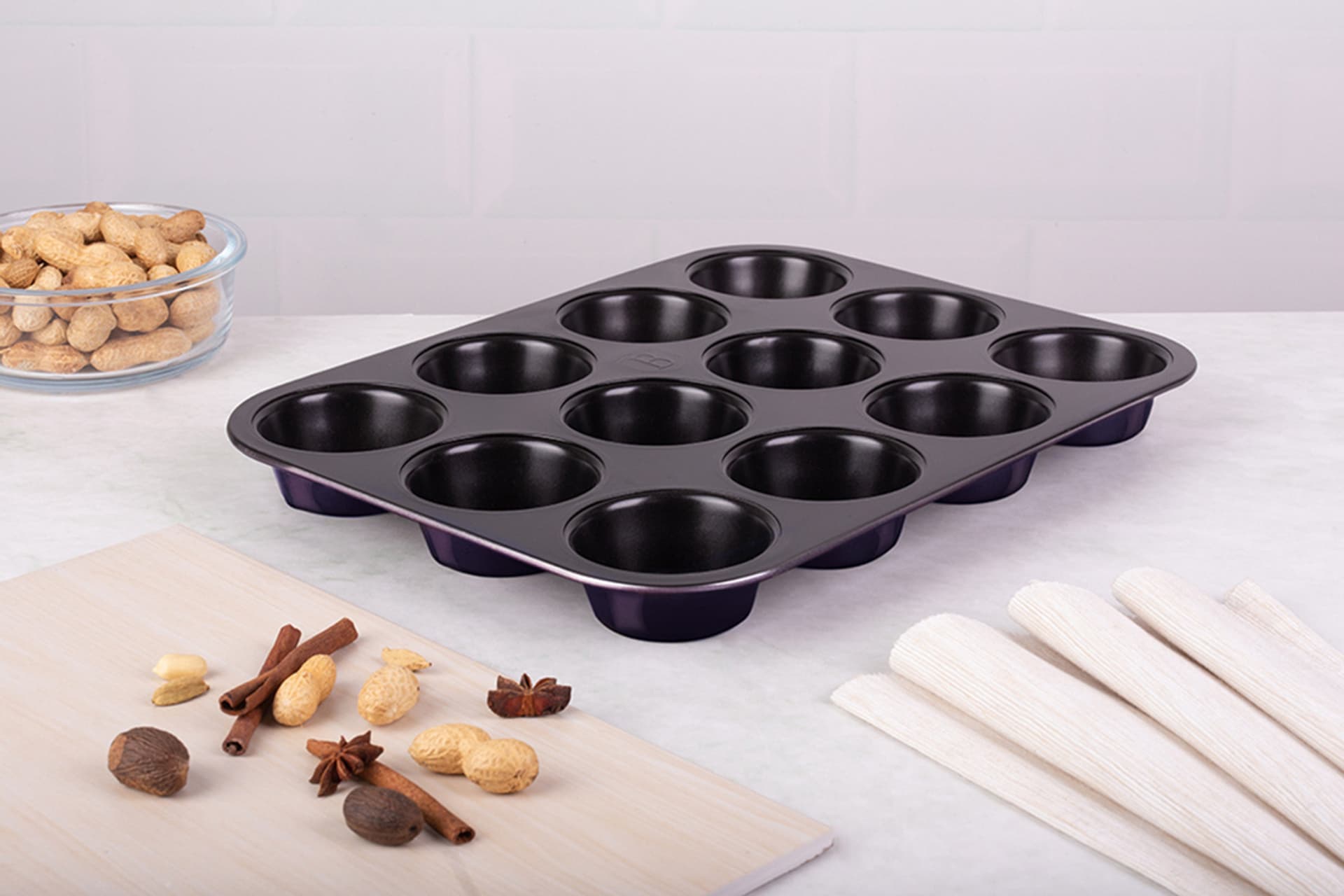

FORMA DO PIECZENIA 12 MUFFINEK BERLINGER HAUS BH-6800
