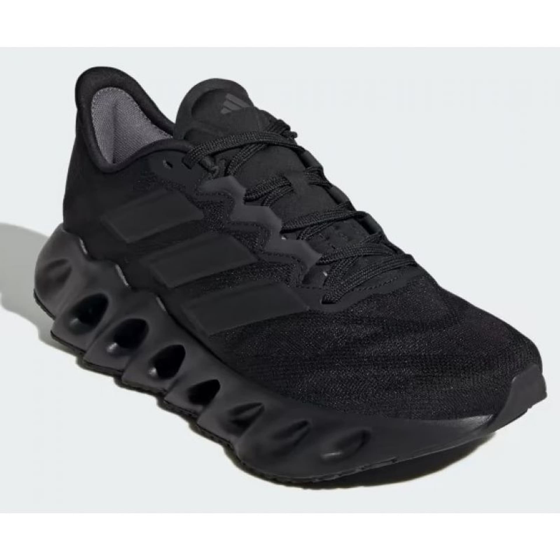 

Buty adidas Switch Fwd W (kolor Czarny, rozmiar 40)