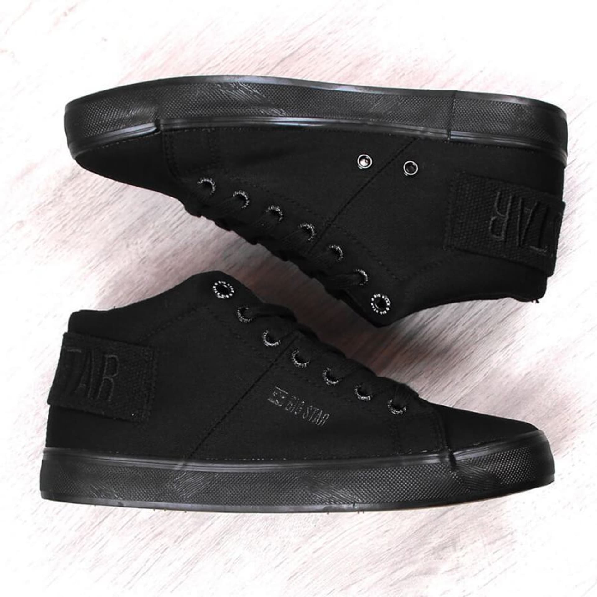 

Buty Big Star W LL2740 (kolor Czarny, rozmiar 39)