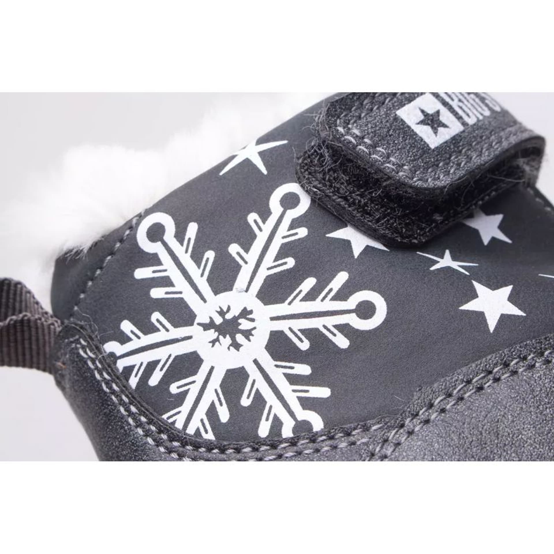 

Buty Big Star Jr KK (kolor Granatowy)