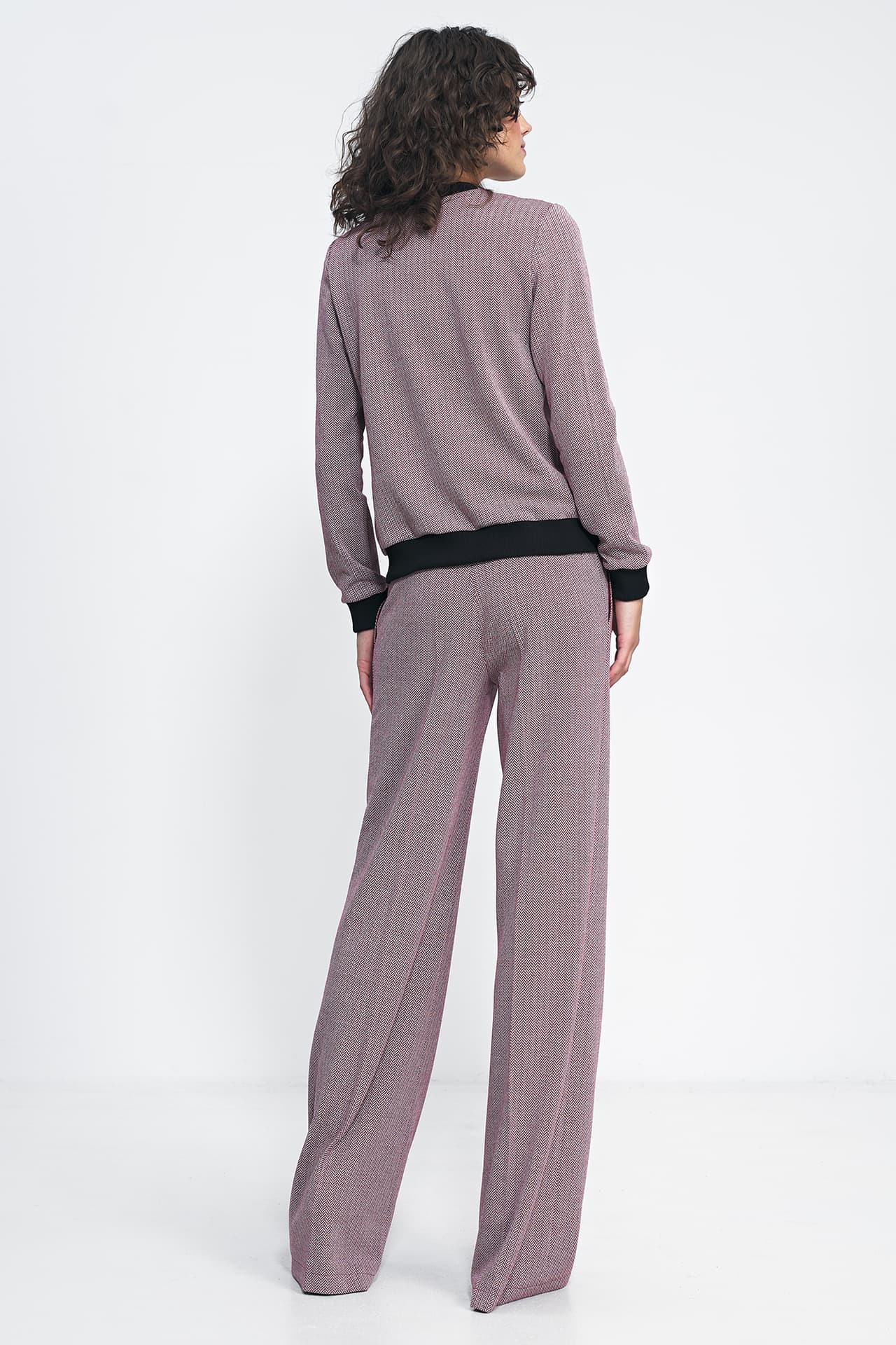 

Spodnie wide leg w bordową jodełkę - SD82 (kolor bordo, rozmiar 38)