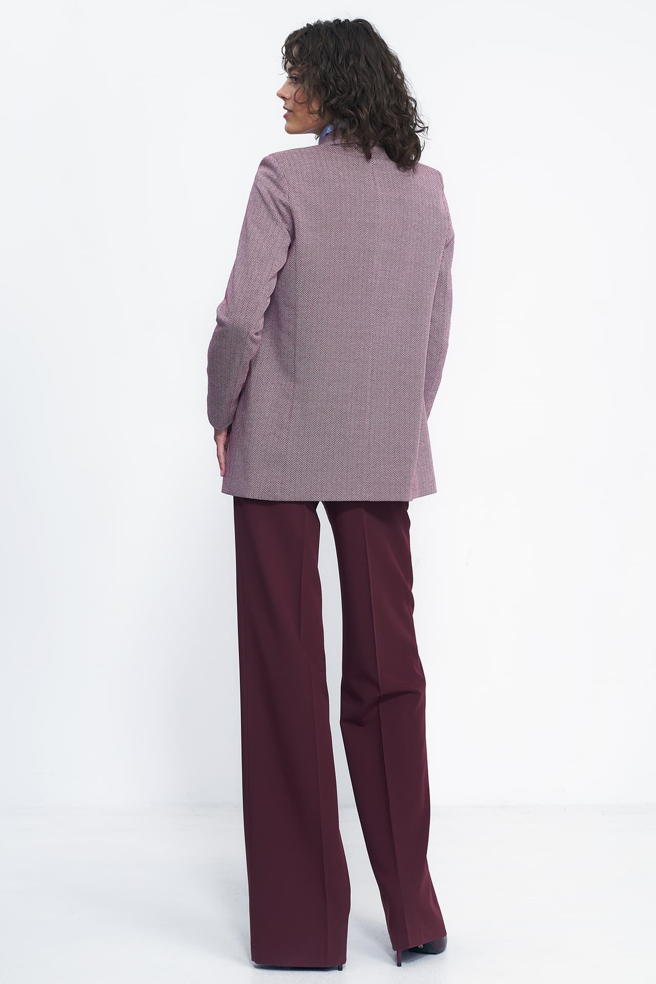 

Bordowe spodnie typu wide leg - SD81 (kolor bordo, rozmiar 38)