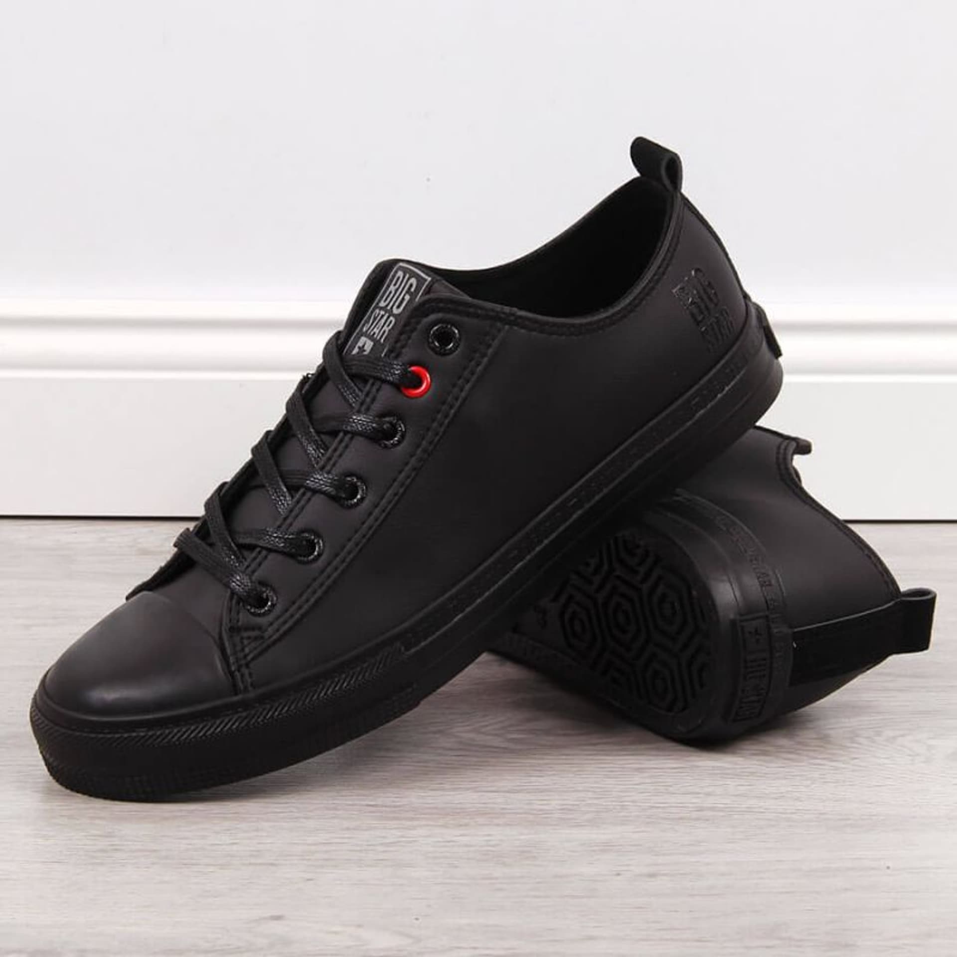 

Trampki niskie Big Star M JJ174005 (kolor Czarny, rozmiar 43)