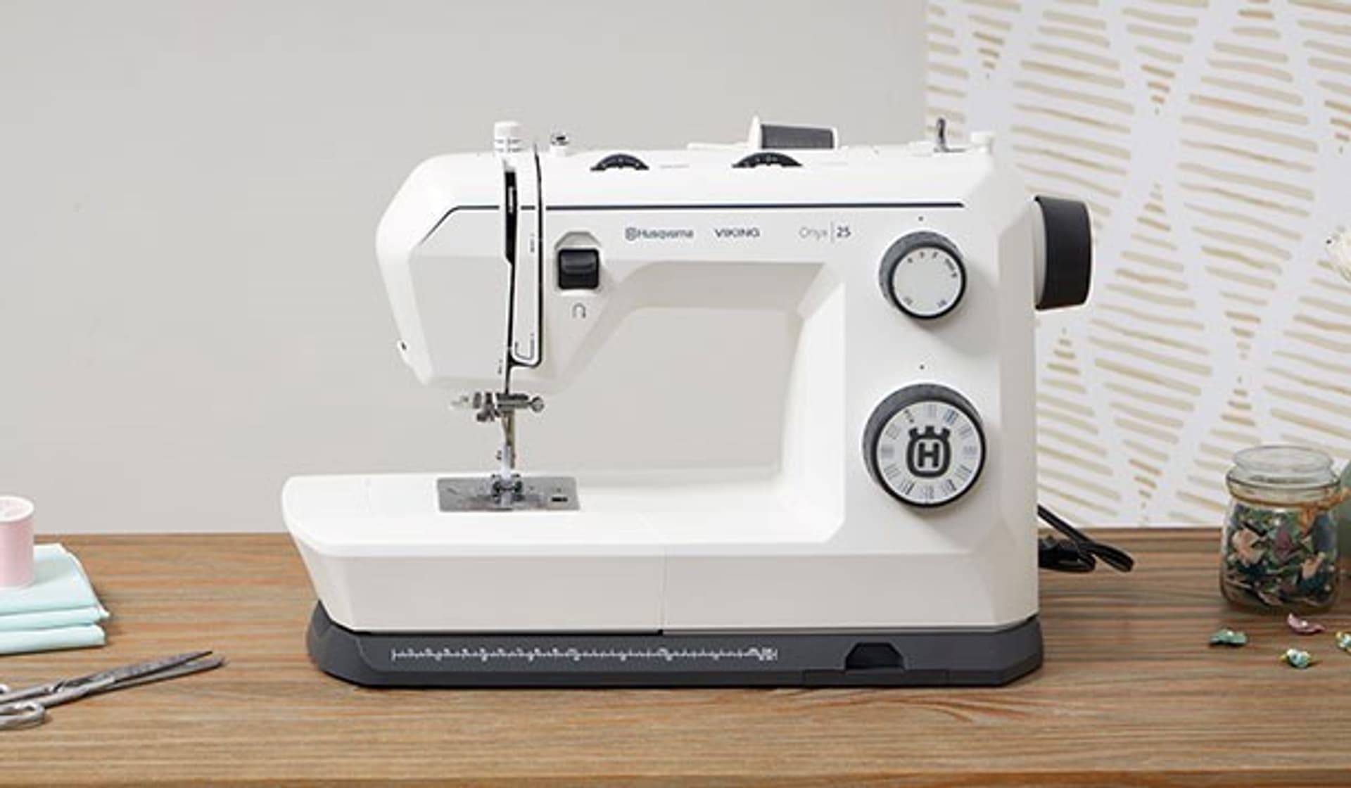 

Maszyna do szycia Husqvarna Onyx 25
