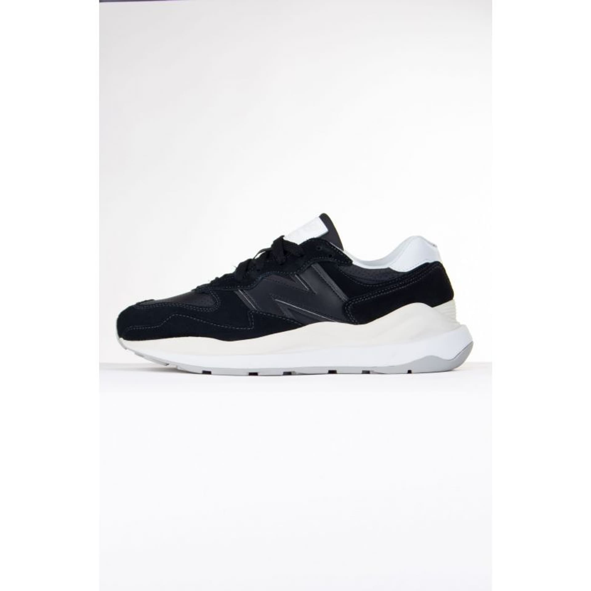 

Buty New Balance M M574 (kolor Czarny, rozmiar 43)