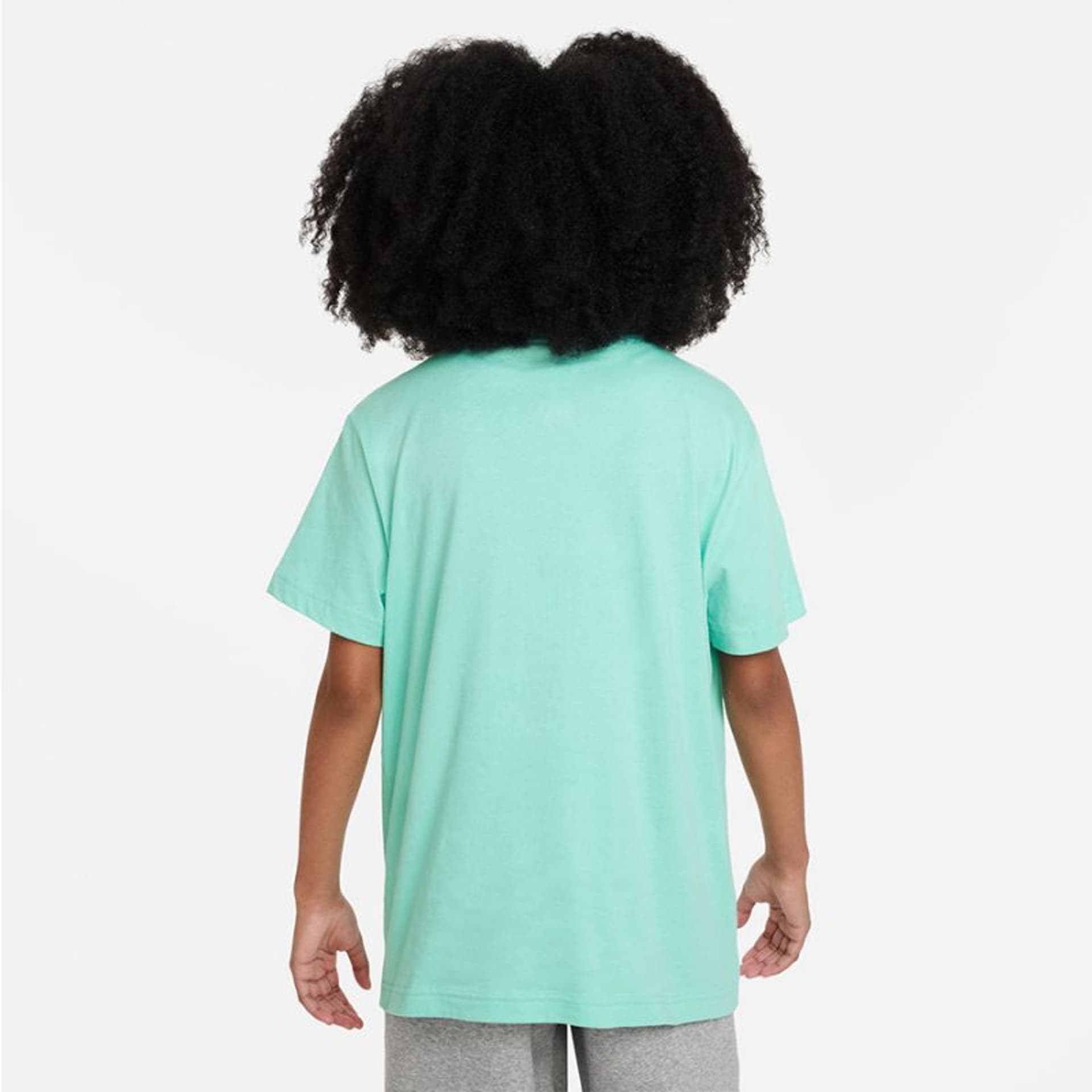 

Koszulka Nike Sportswear Jr FD0928 (kolor Zielony, rozmiar L (147-158))