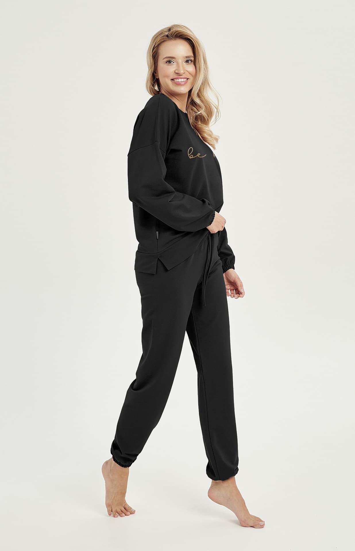 

DRES TARO 3004 LIA AW24 (kolor czarny, rozmiar M)