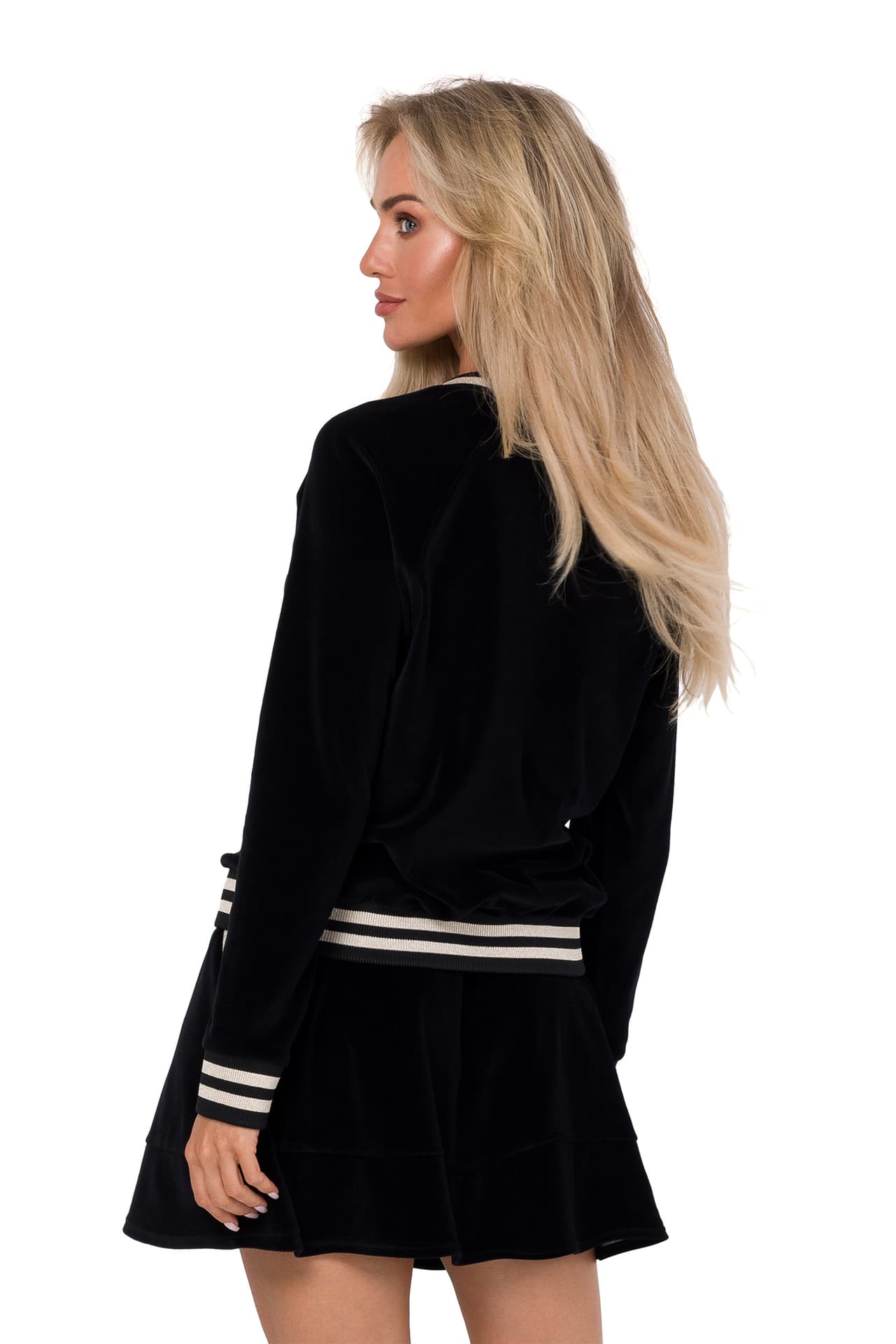 

M766 Bluza z ozdobnymi mankietami i stójką - czarna (kolor czarny, rozmiar S)