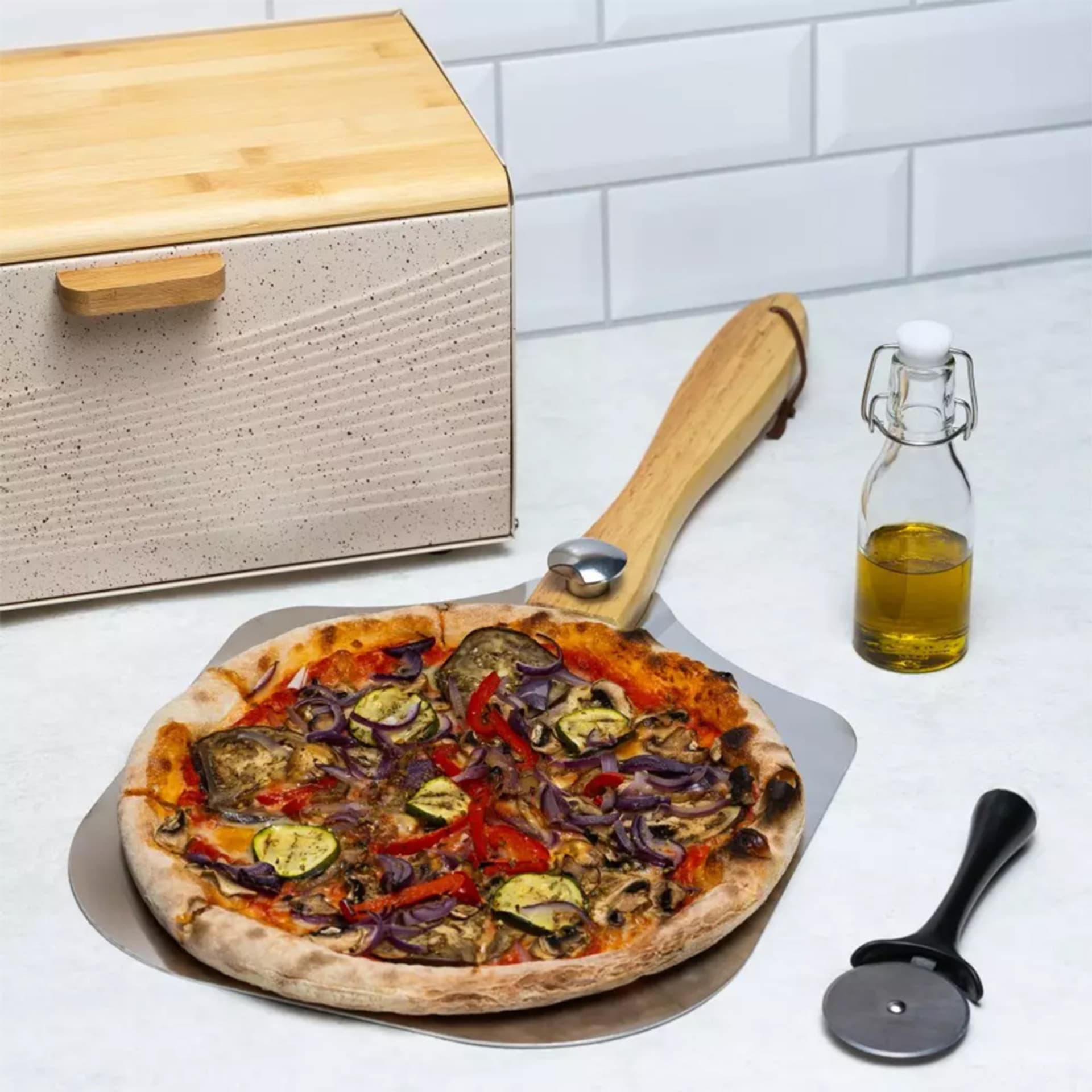 

ŁOPATA WIOSŁO DO PIZZY SKŁADANA KLUSBERG KB-7641