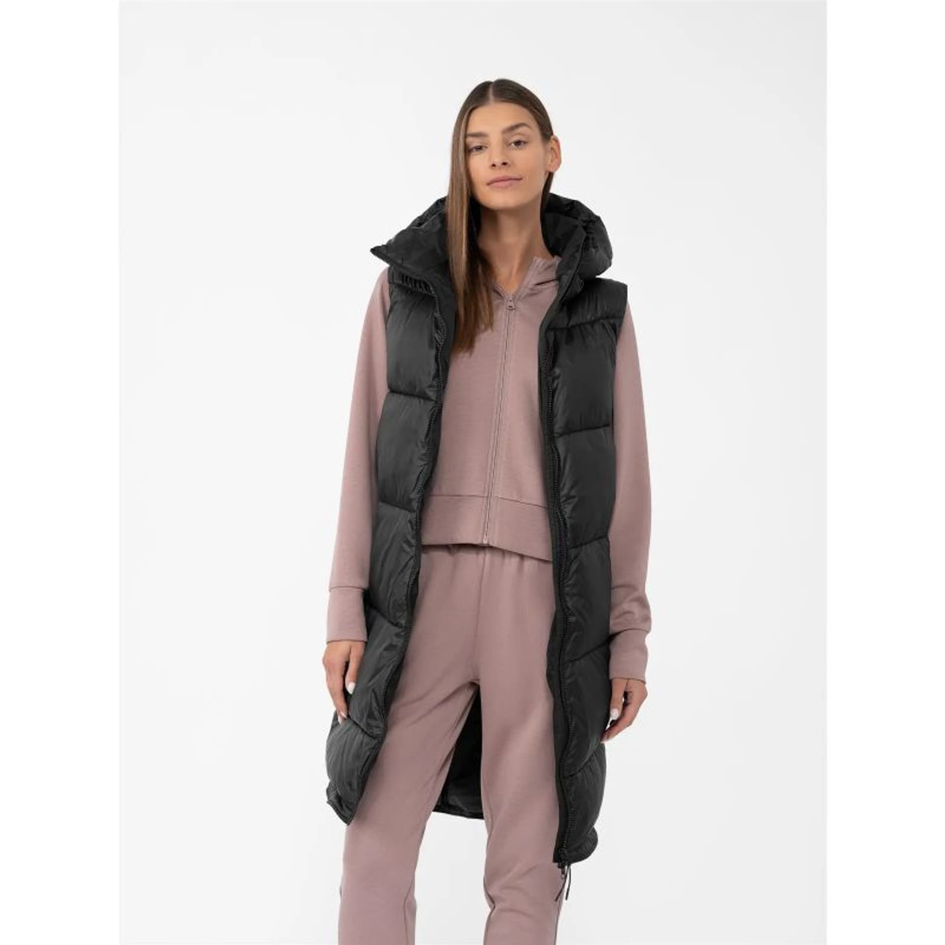 

Kamizelka 4F W 4FAW23TVESF074 (kolor Czarny)