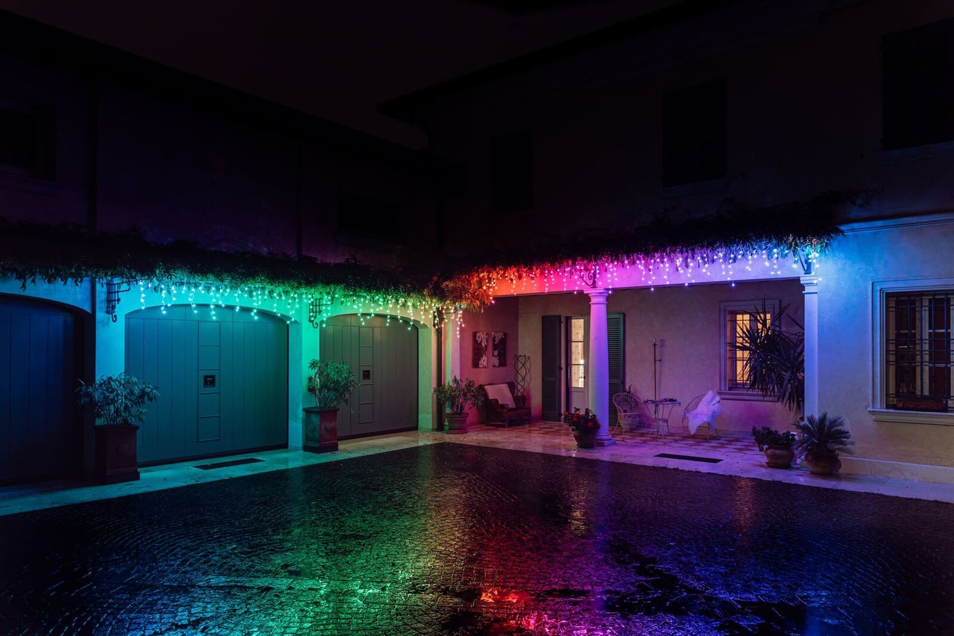 

Inteligentne Sople LED Twinkly 190 RGB 5x0,7m