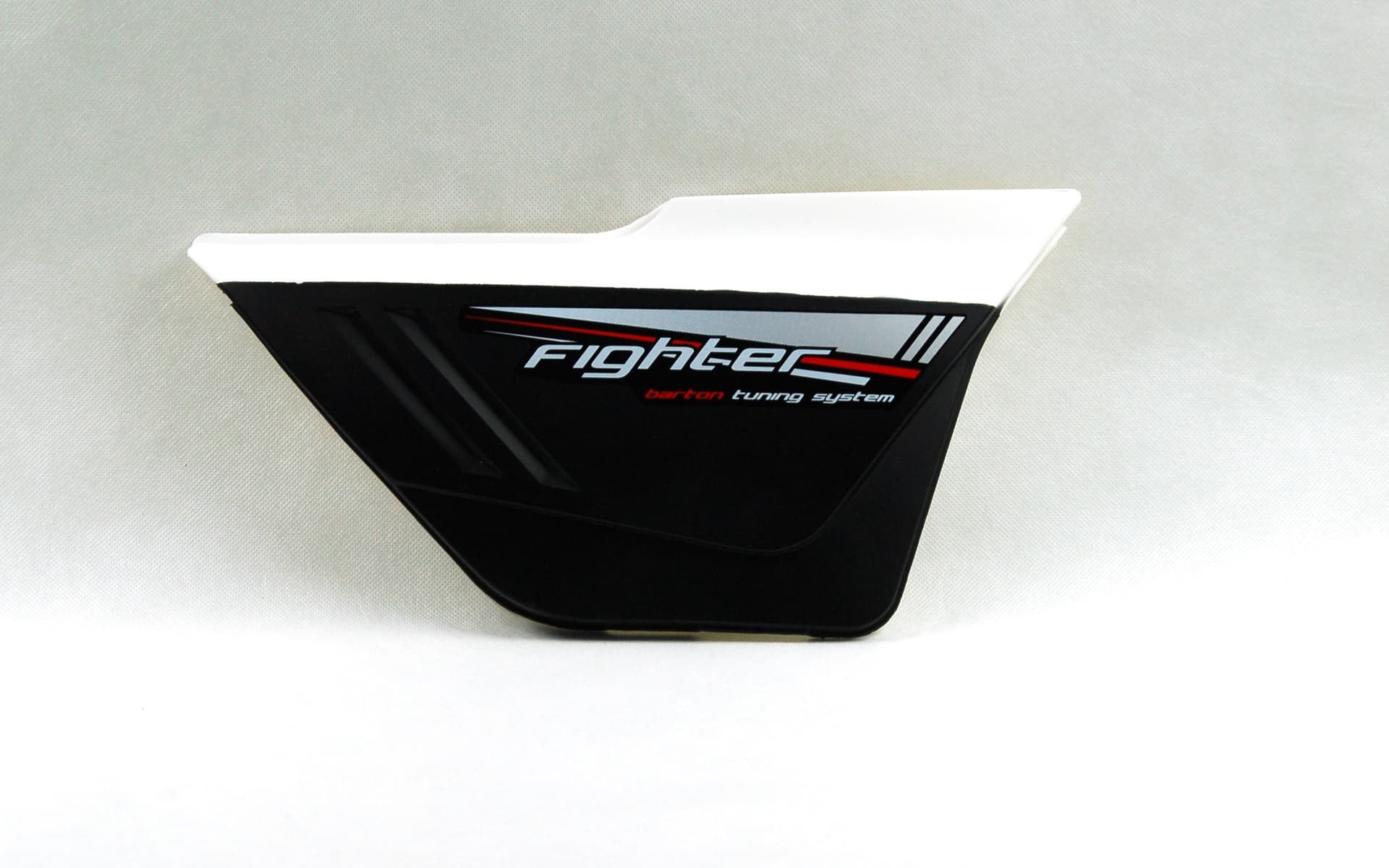 

Obudowa boczna prawa biała do motoroweru Fighter 2
