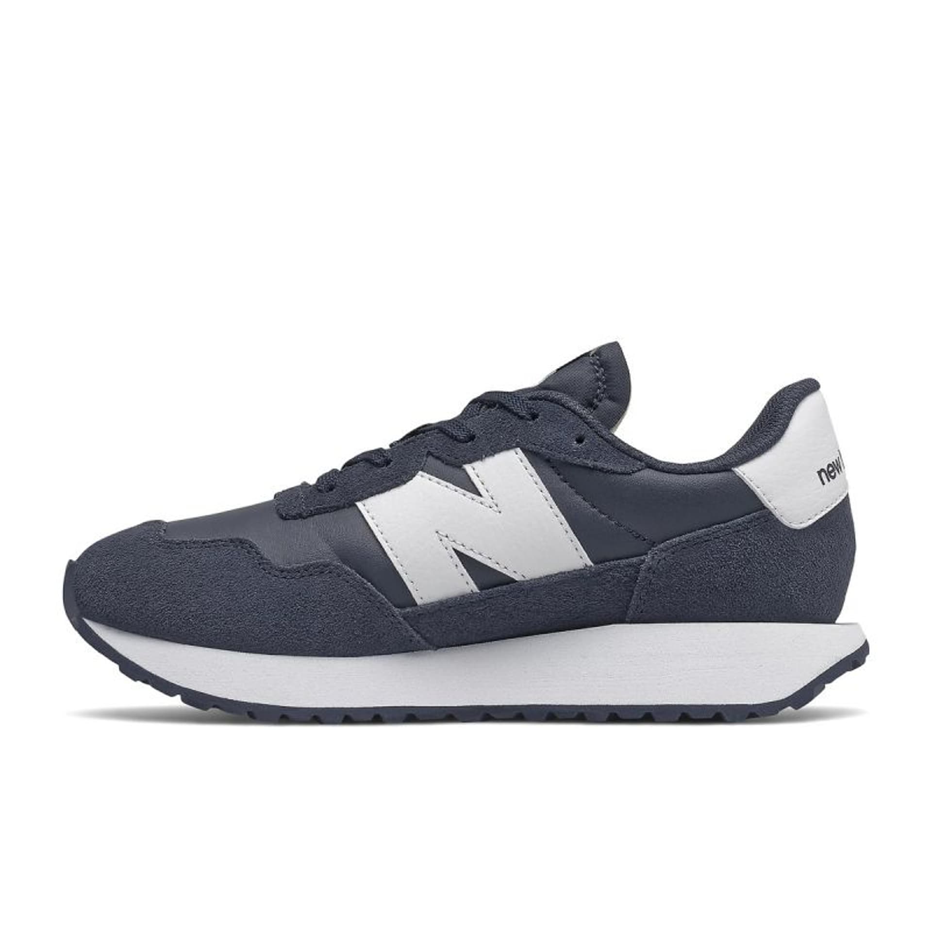 

Buty New Balance Jr GS237 (kolor Granatowy, rozmiar 40)