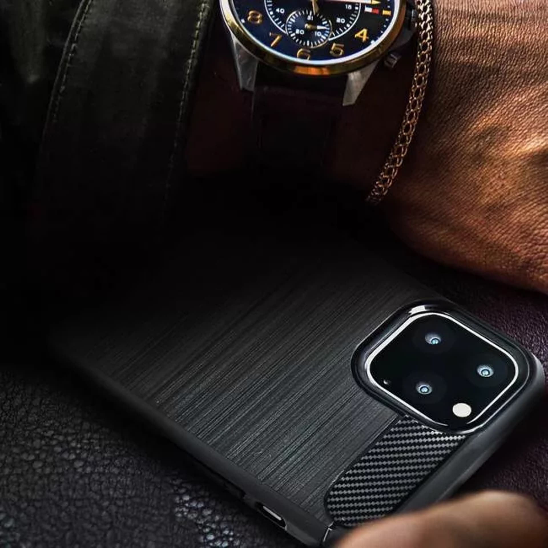 

Etui HUAWEI NOVA 5T / HONOR 20 Nexeri Carbon Pancerne czarne