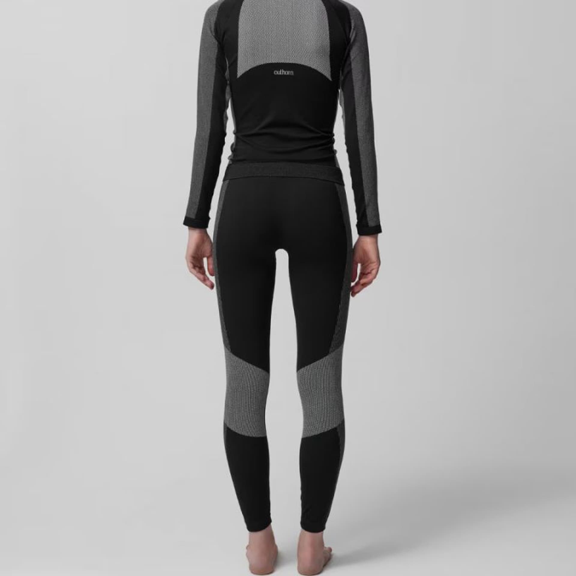 

Spodnie termoaktywne Outhorn W OTHAW23USEAF098 (kolor Czarny, rozmiar L/XL)