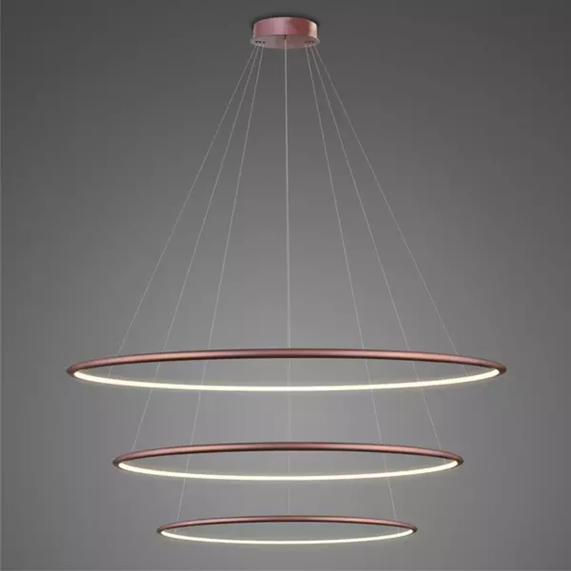 

Lampa wisząca Ledowe Okręgi No.3 Φ100 cm in 3k różowe złoto Altavola Design (Barwa światła barwa dzienna, Kierunek padania światła do wewnątrz, Kolor różowe złoto, Możliwość ściemniania nie)