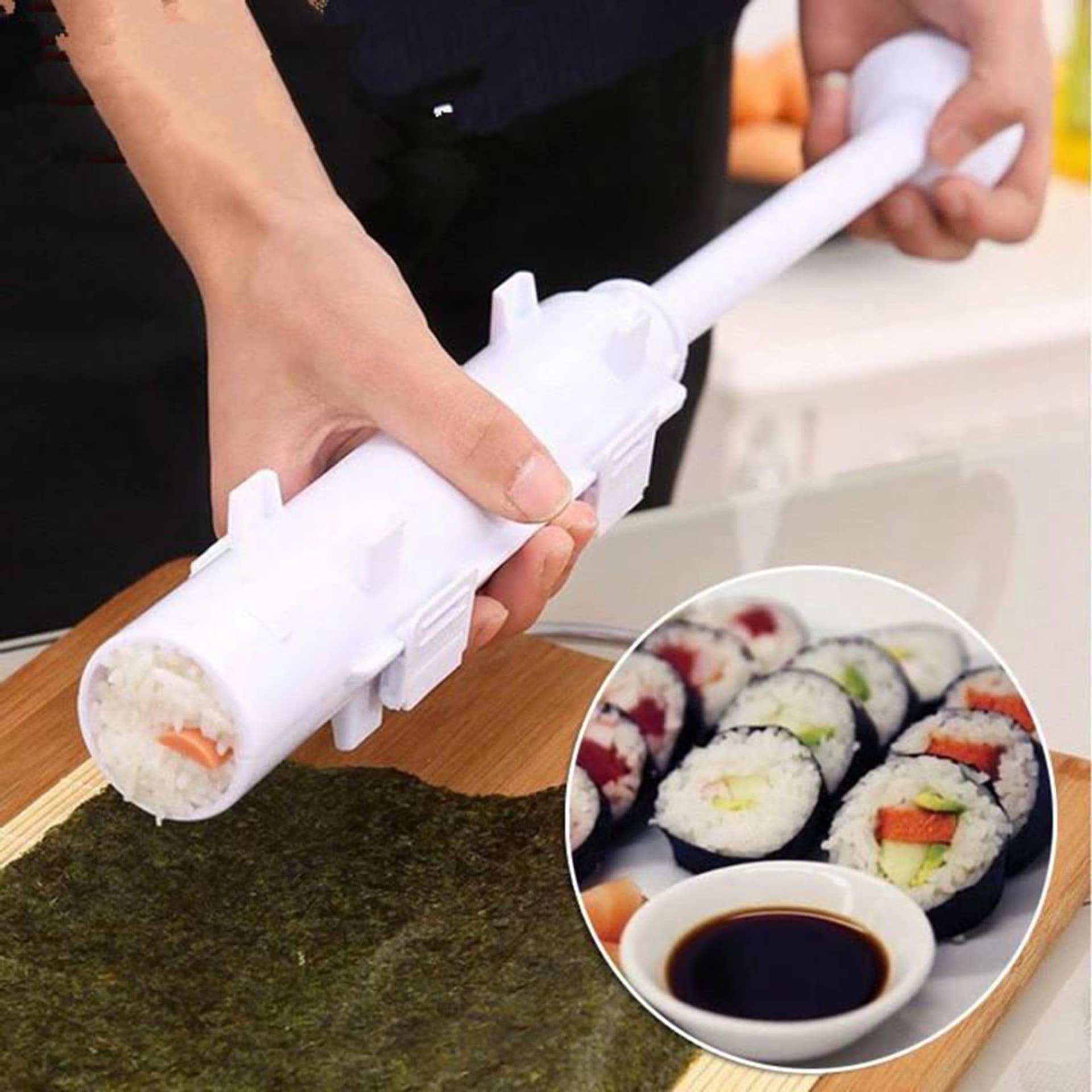 

MASZYNKA DO ROBIENIA SUSHI ROLLER BAZOOKA 3294