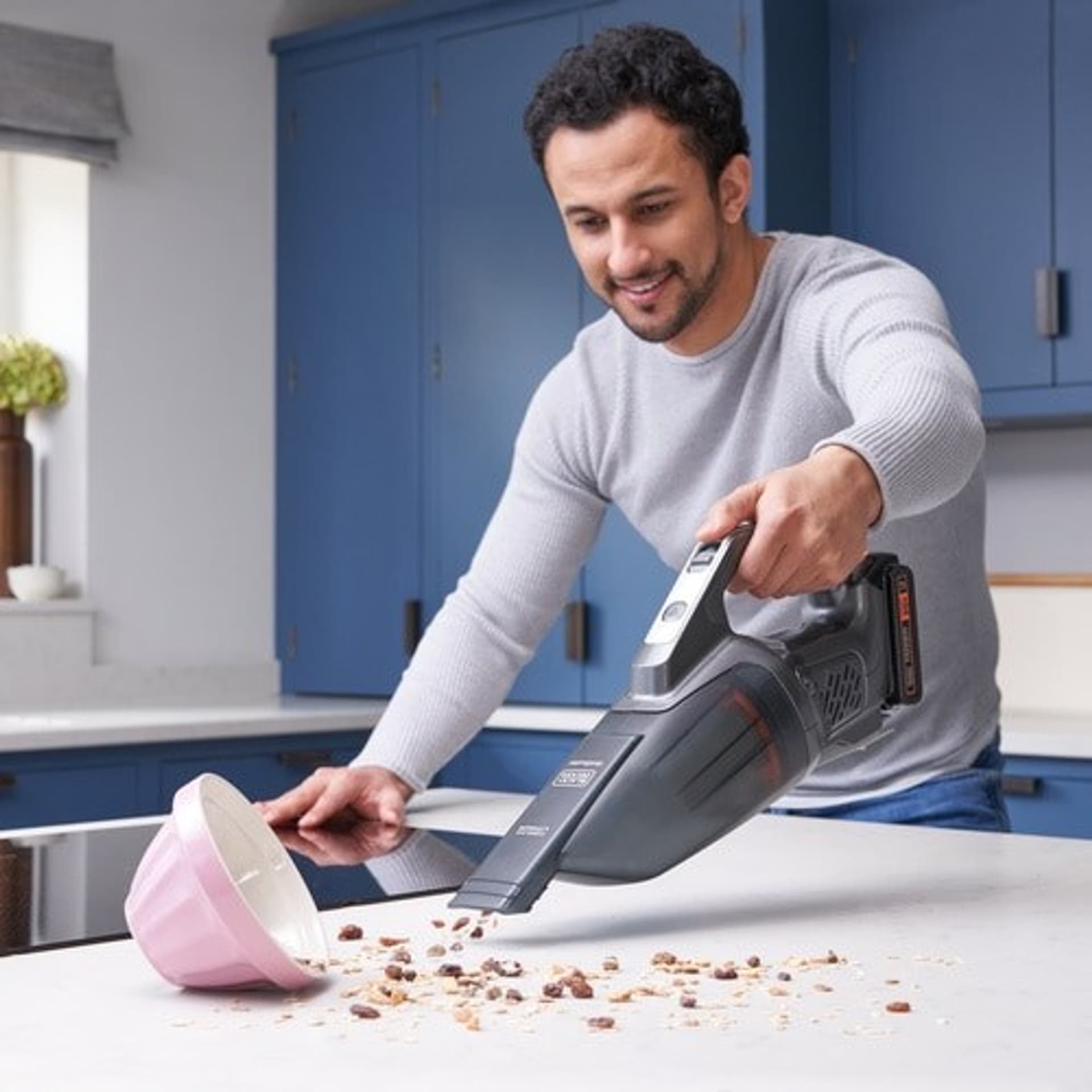 

Odkurzacz Powerconnect 1,5Ah BCHV001C1 BLACK+DECKER