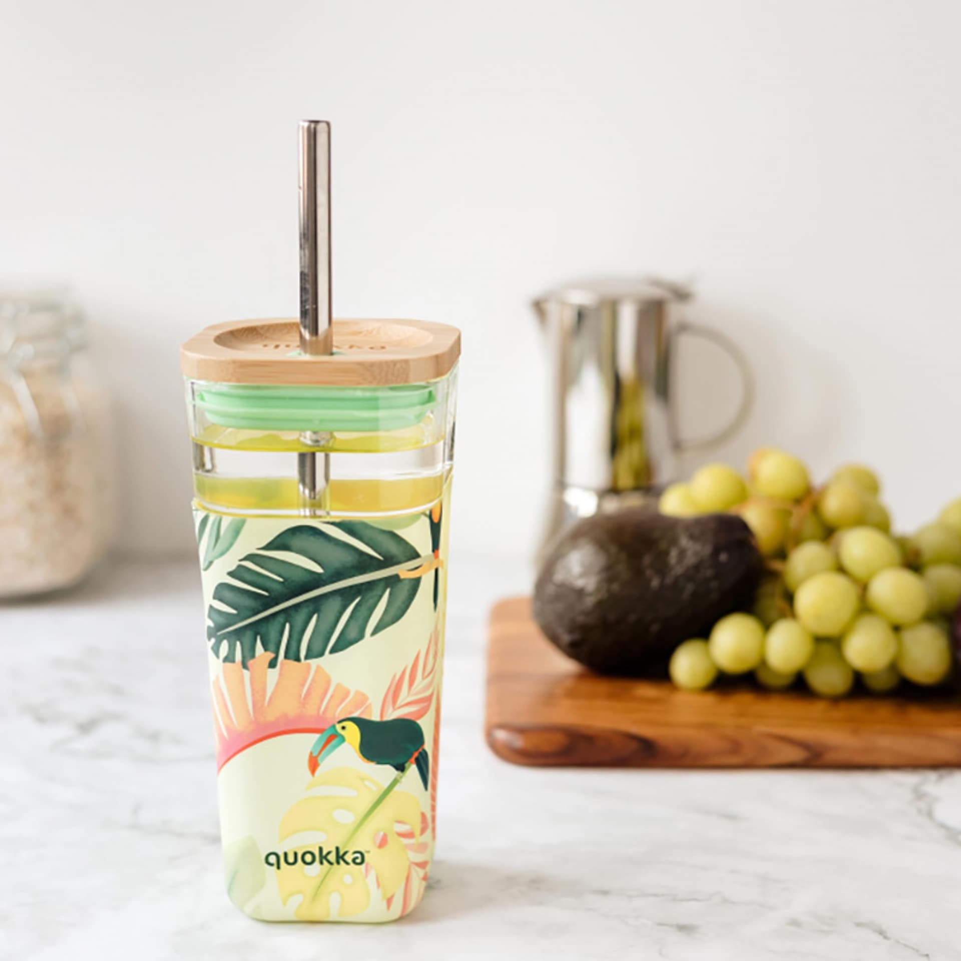 

Quokka Liquid Cube - Kubek szklany 540 ml ze słomką ze stali nierdzewnej (Tropical Toucans)