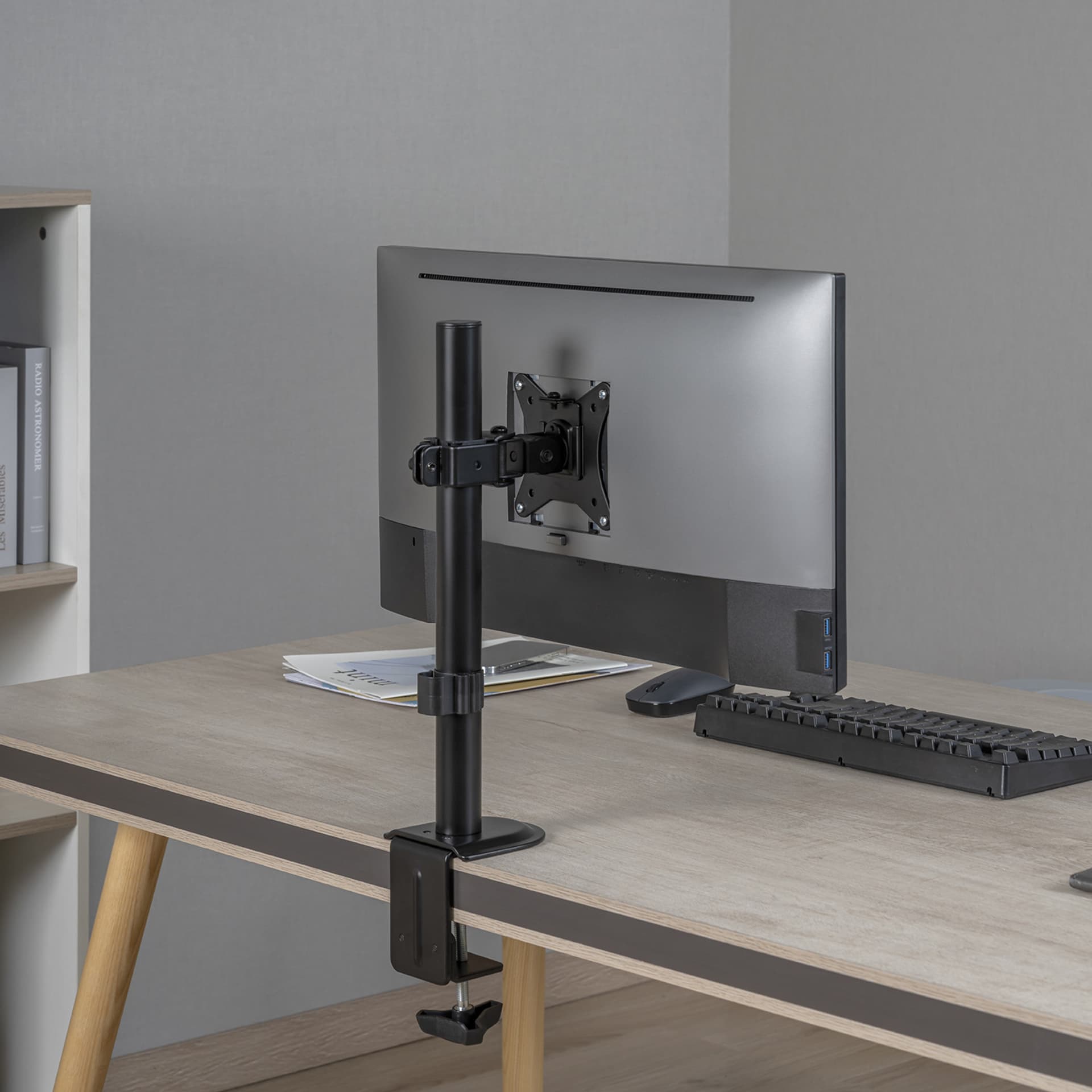 

Uchwyt biurkowy do monitora LCD Maclean, VESA 75x75 oraz 100x100, 17-32" 9kg, MC-751N