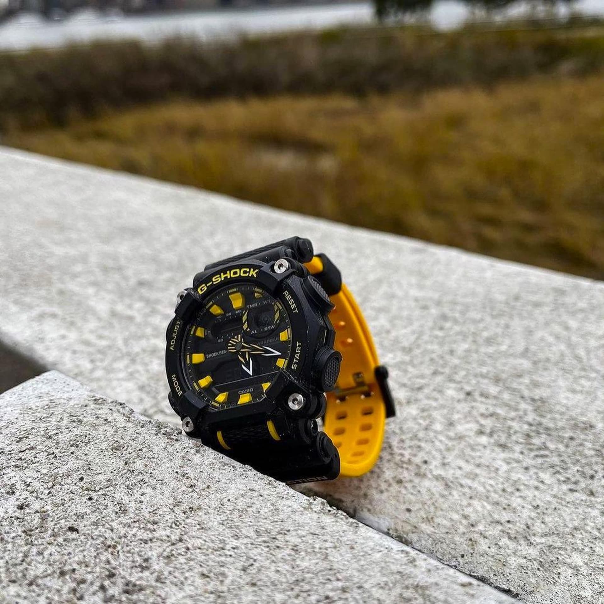 

ZEGAREK MĘSKI CASIO G-SHOCK GA-900A-1A9 (zd142d)