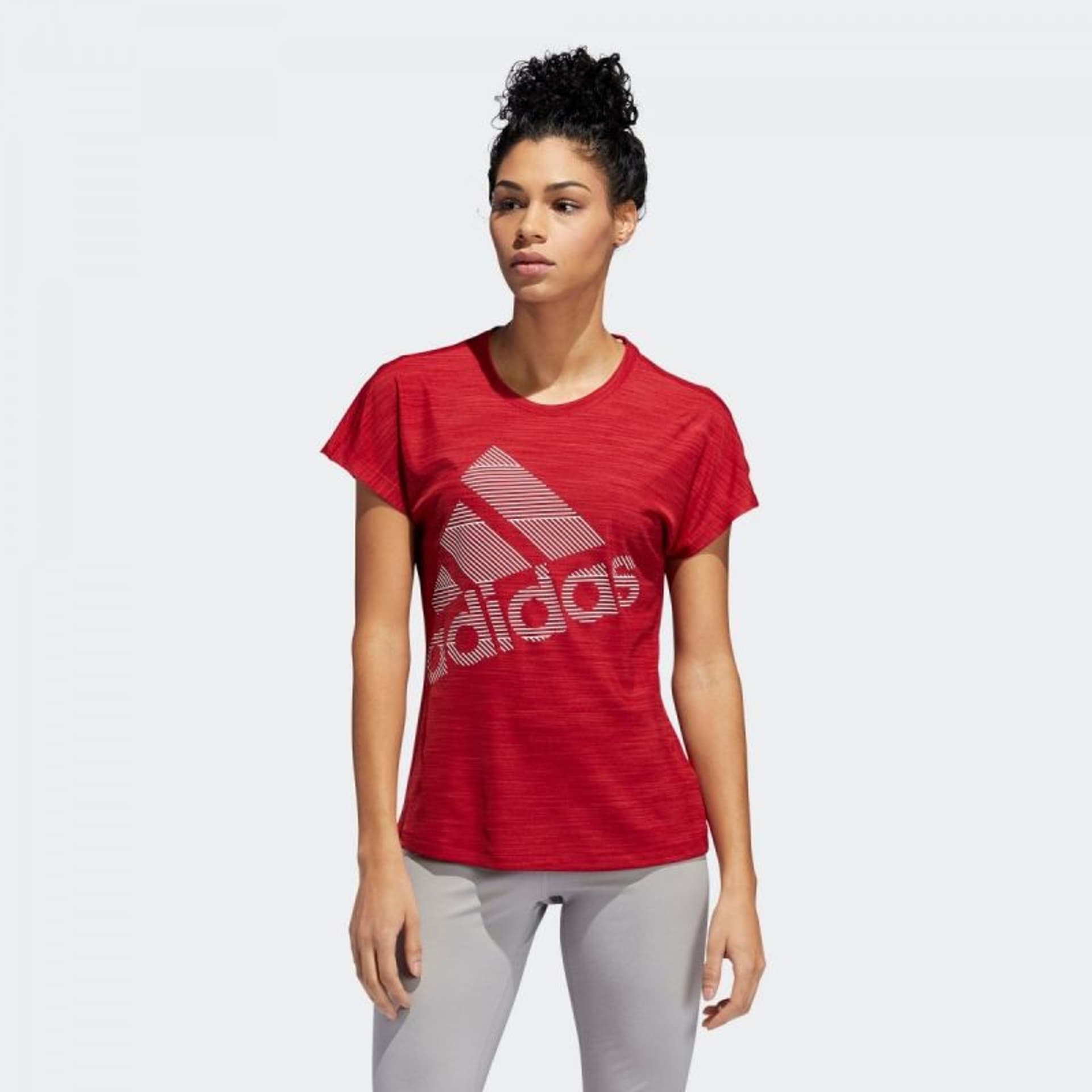 

Koszulka adidas Ss Badge of Sport Logo Tee W (kolor Czerwony, rozmiar XS)